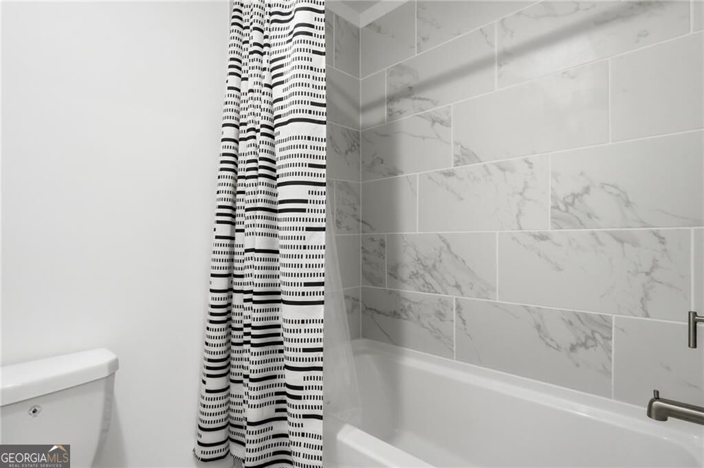 6410 Hawkins Manor Drive Property Photo 44