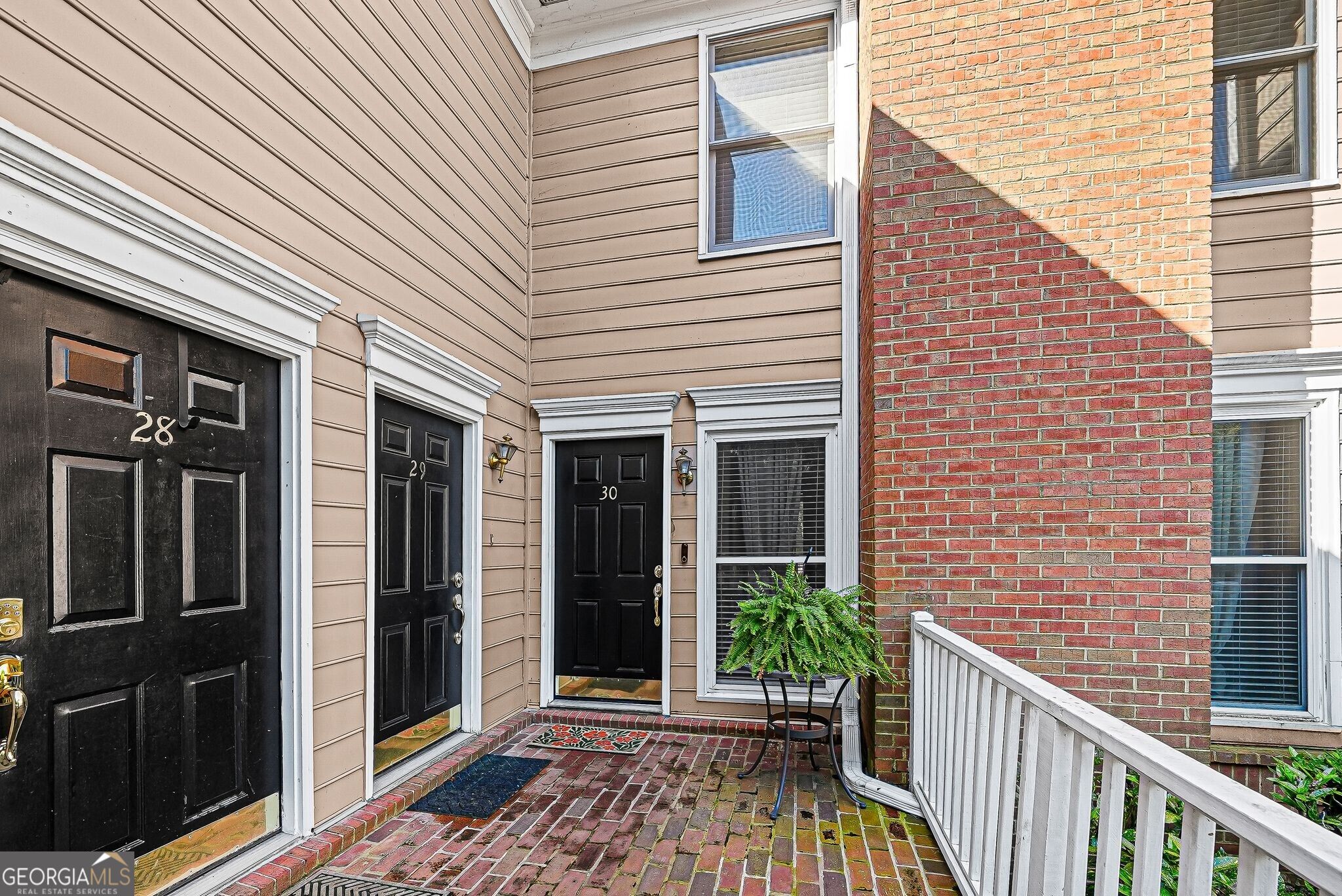 7500 Roswell Road # 30