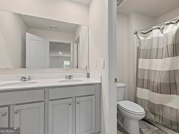 2725 Piper Drive Property Photo 9