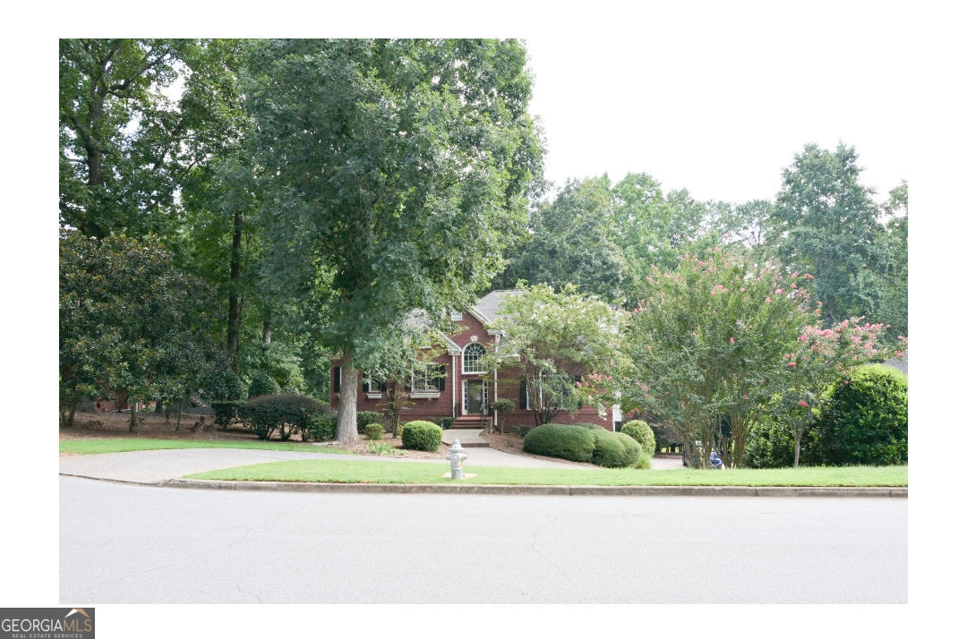 3885 Waterford Drive Property Photo 5