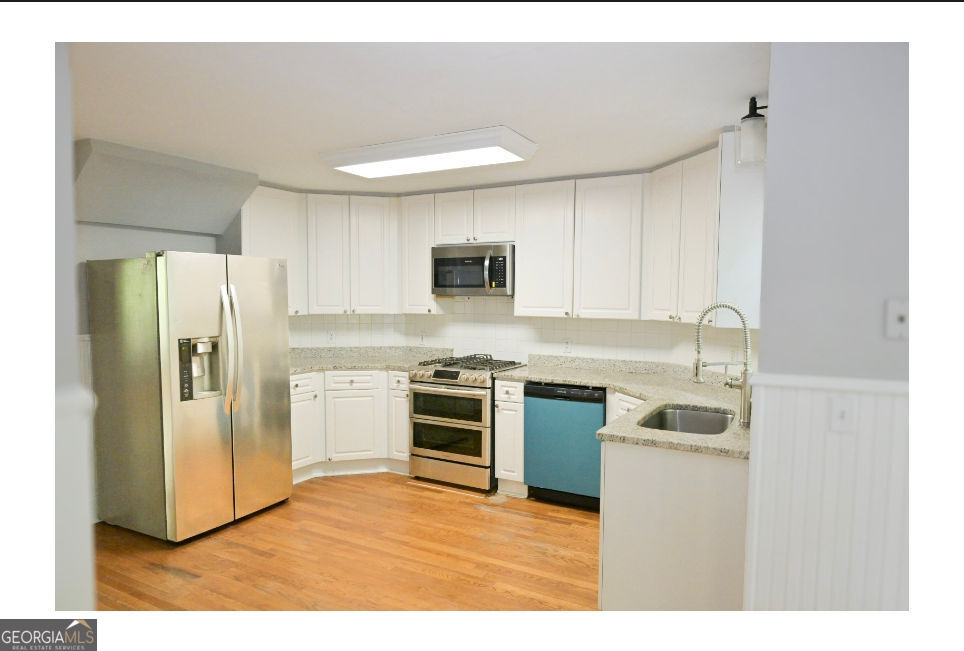 3885 Waterford Drive Property Photo 6