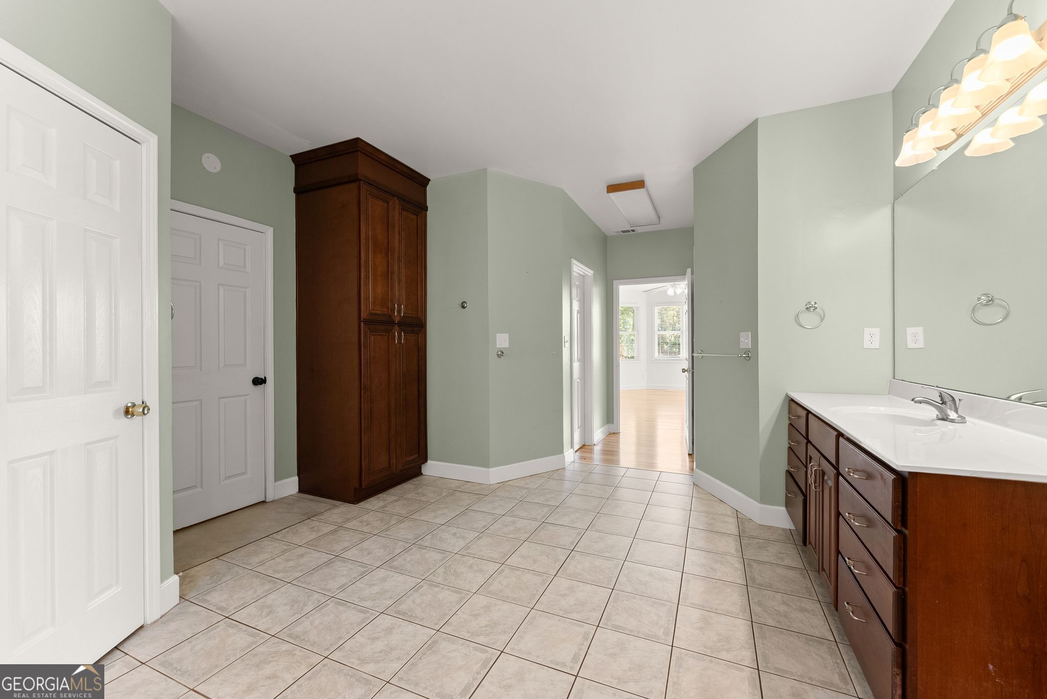 8080 Milford Road Property Photo 32