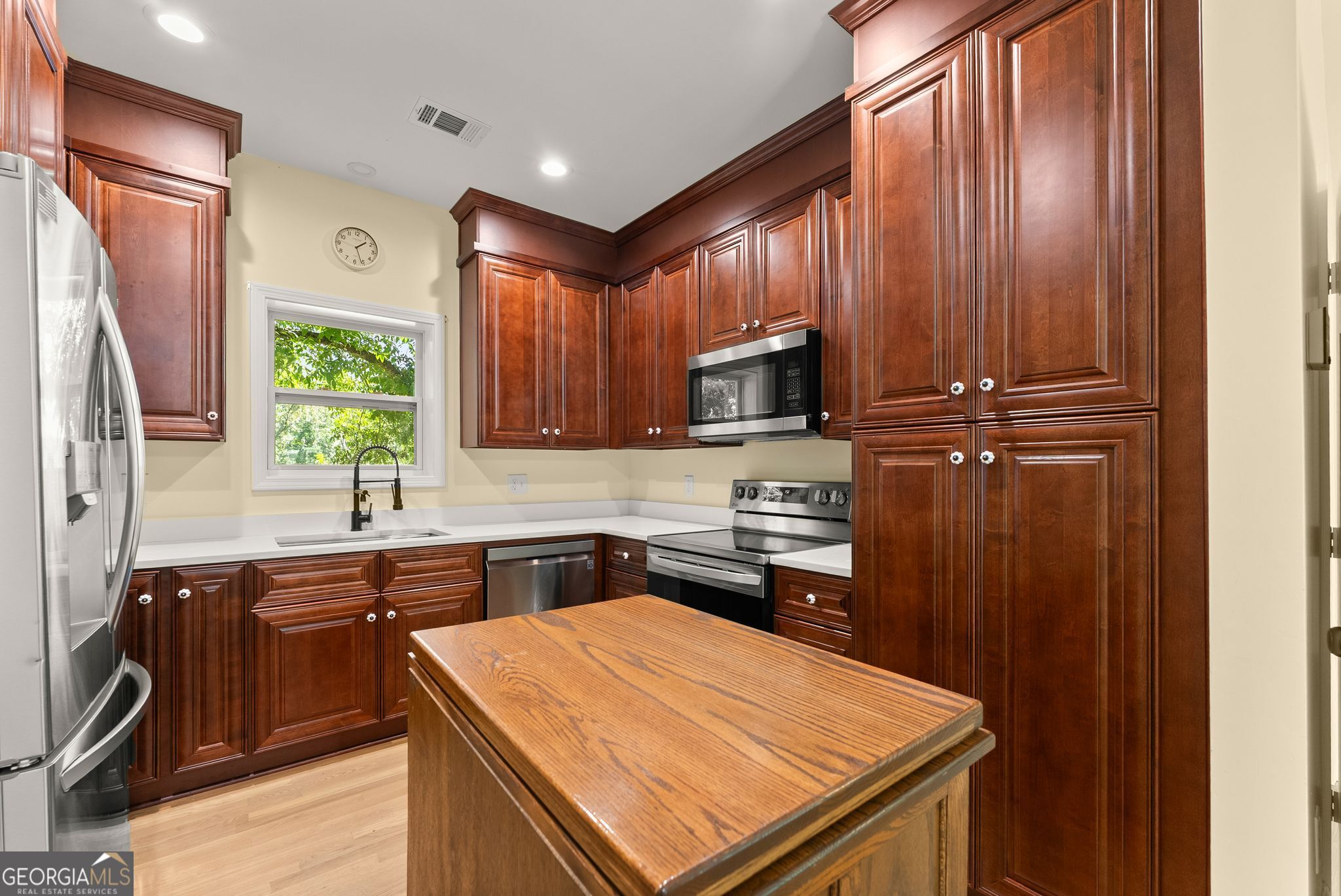 8080 Milford Road Property Photo 36