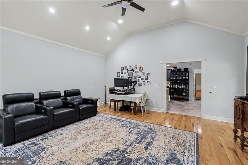 5735 E Ridge Drive Property Photo 16