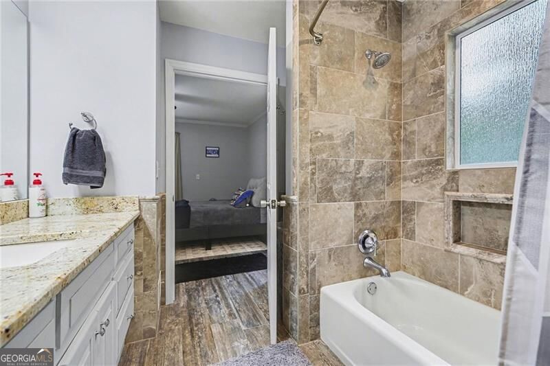5735 E Ridge Drive Property Photo 22