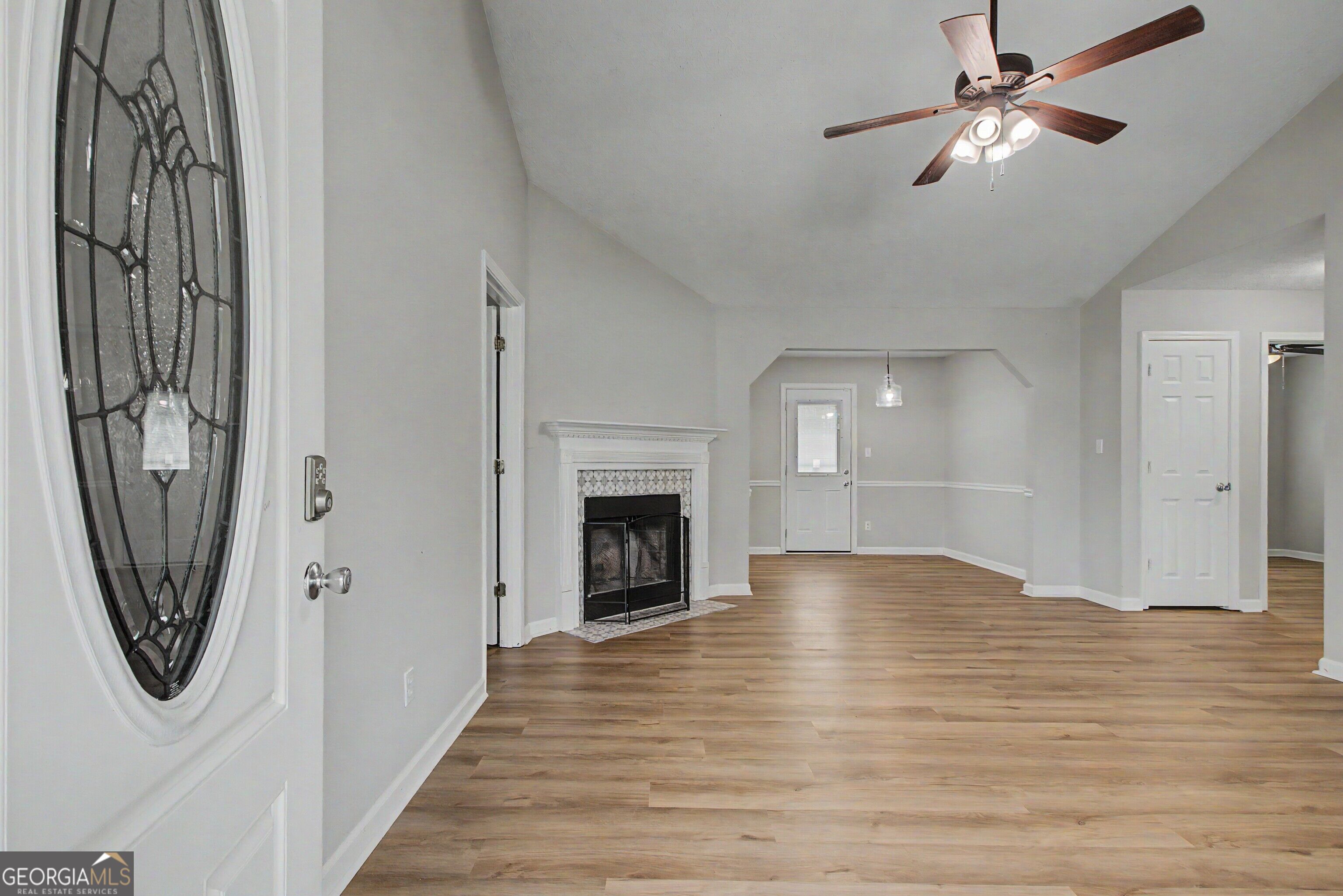 32 Oak Street Property Photo 8
