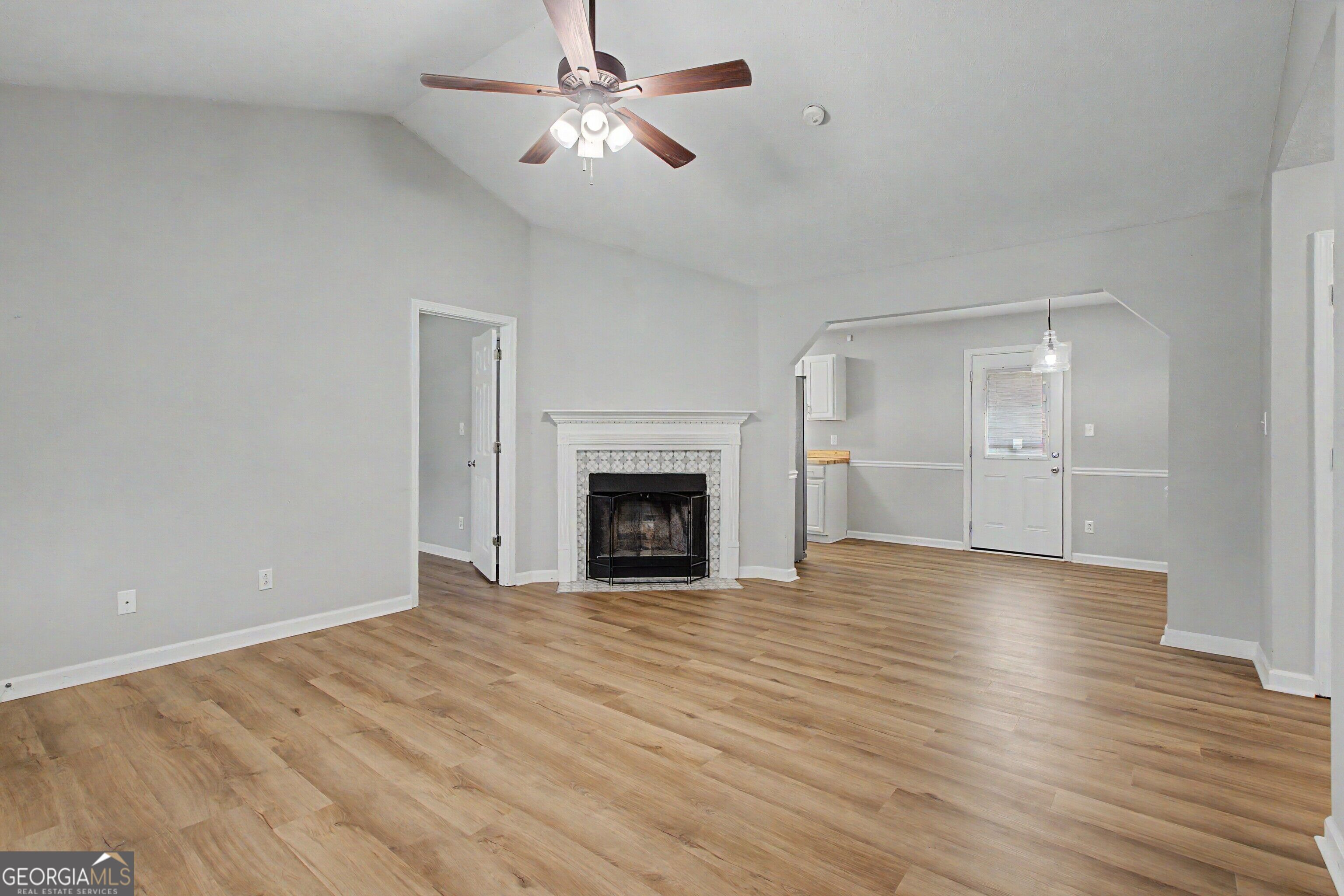 32 Oak Street Property Photo 11