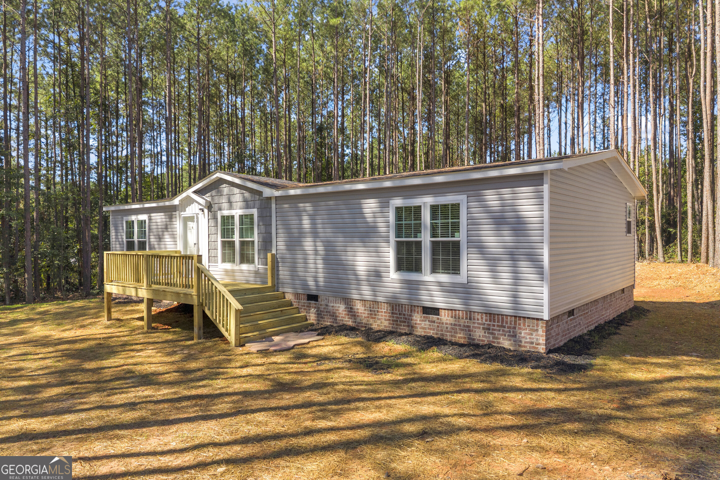 848 Swilling Road Property Photo 3