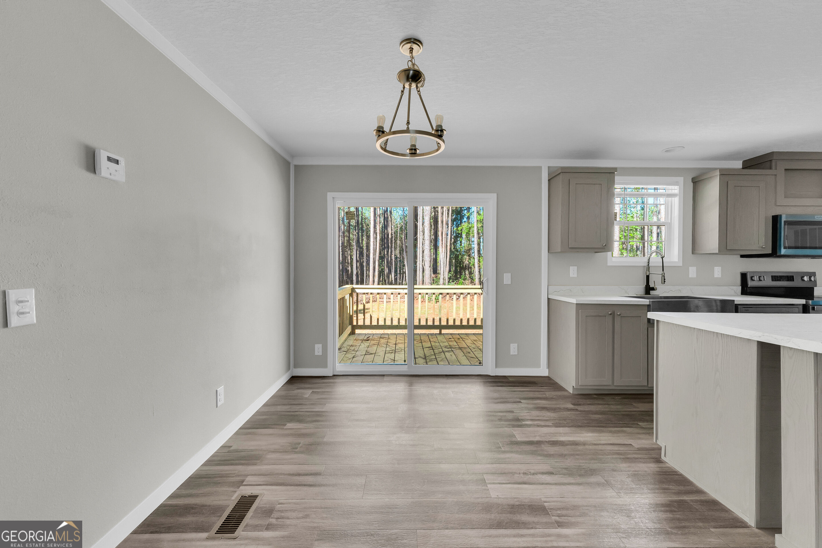 848 Swilling Road Property Photo 17