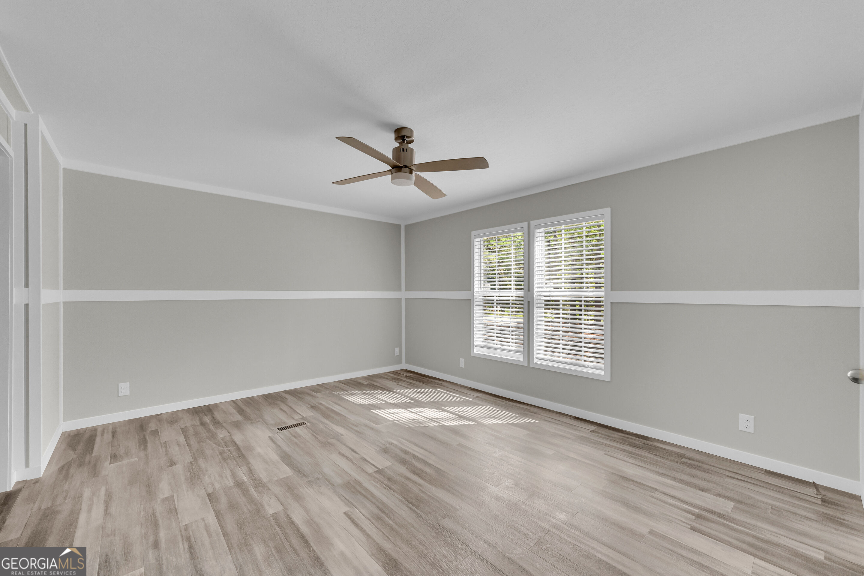848 Swilling Road Property Photo 18