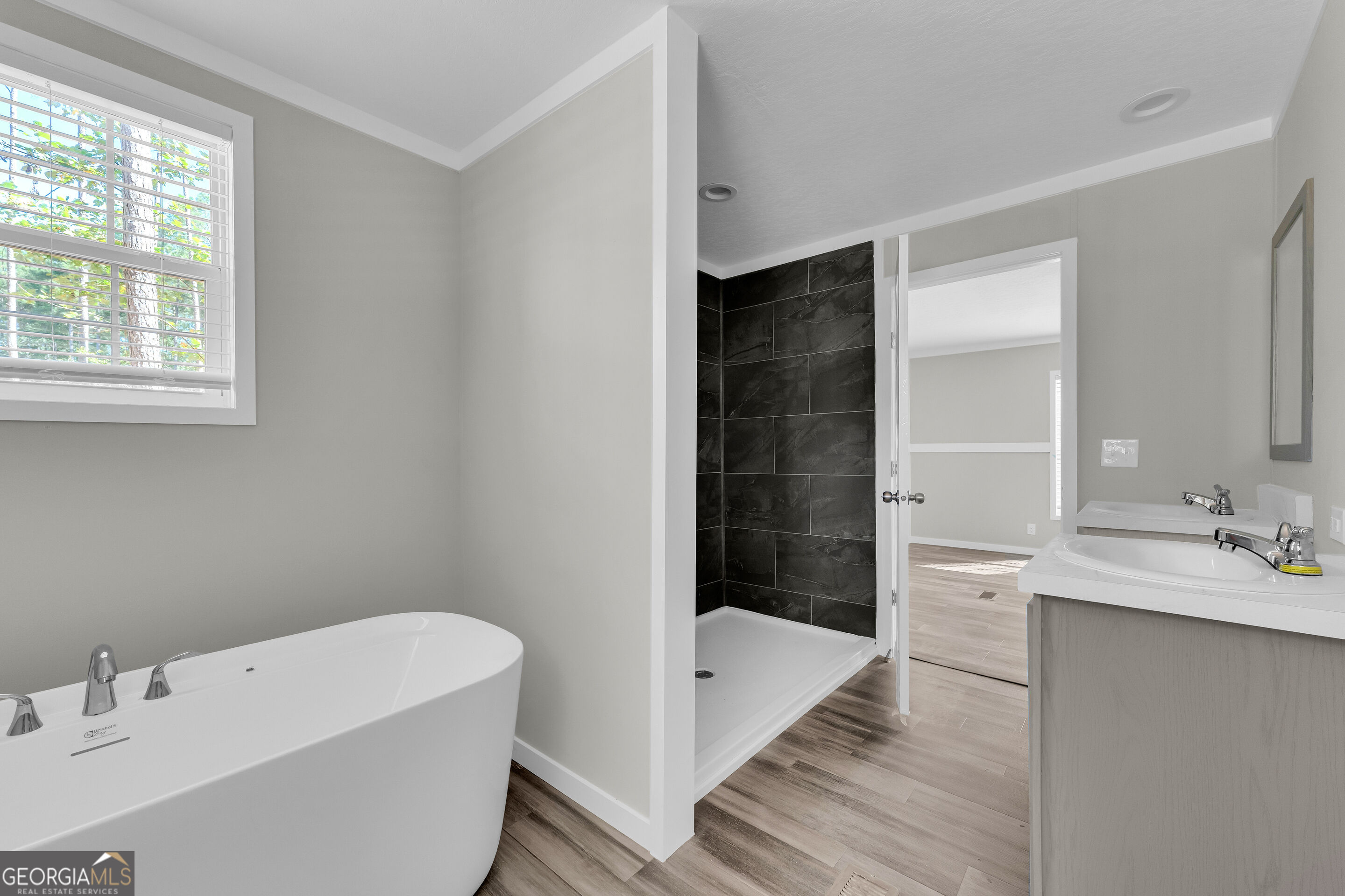 848 Swilling Road Property Photo 23
