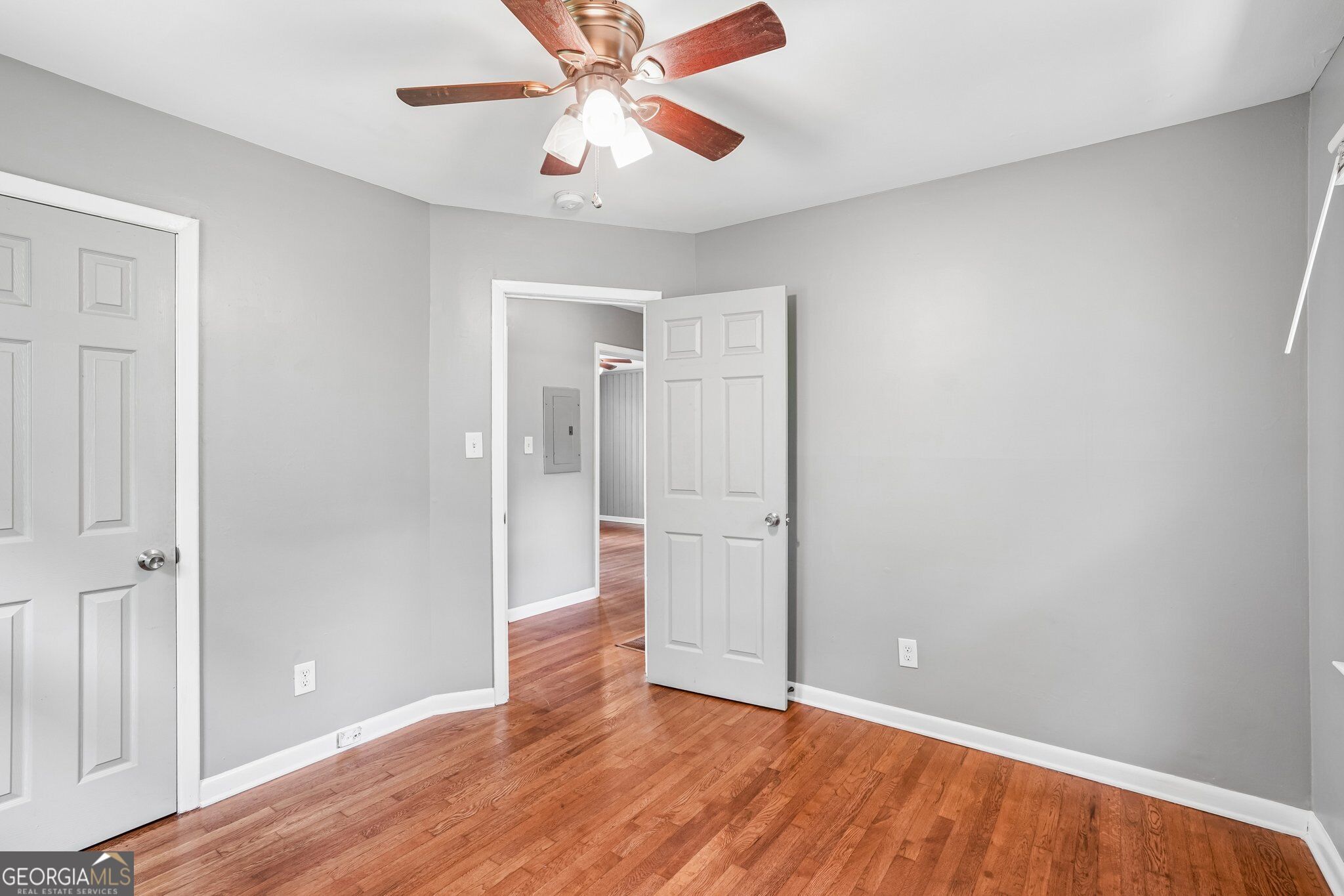 655 Albert Street Nw Property Photo 14