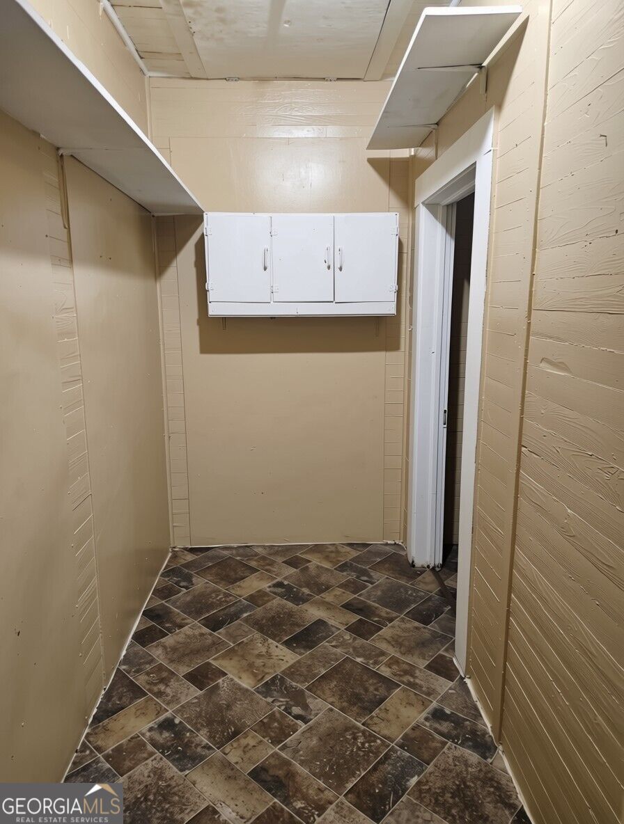 2827 Waverly Avenue Property Photo 7