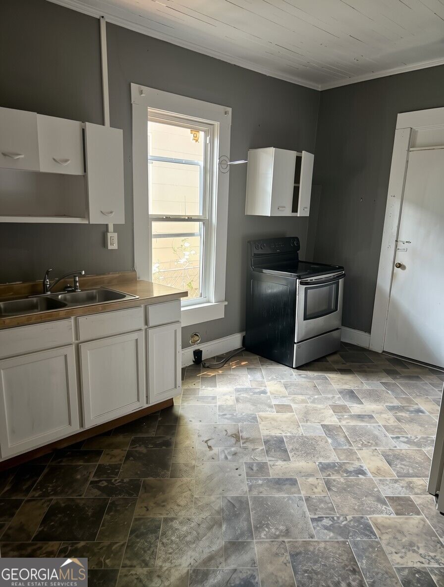 2827 Waverly Avenue Property Photo 10