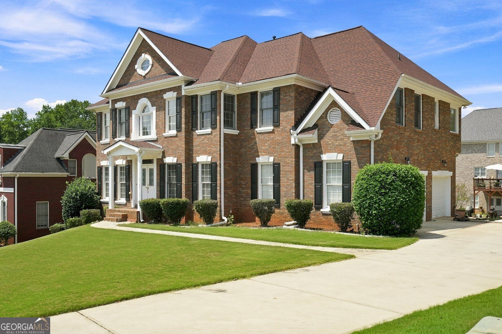 5804 Old Mill Trace Property Photo 3