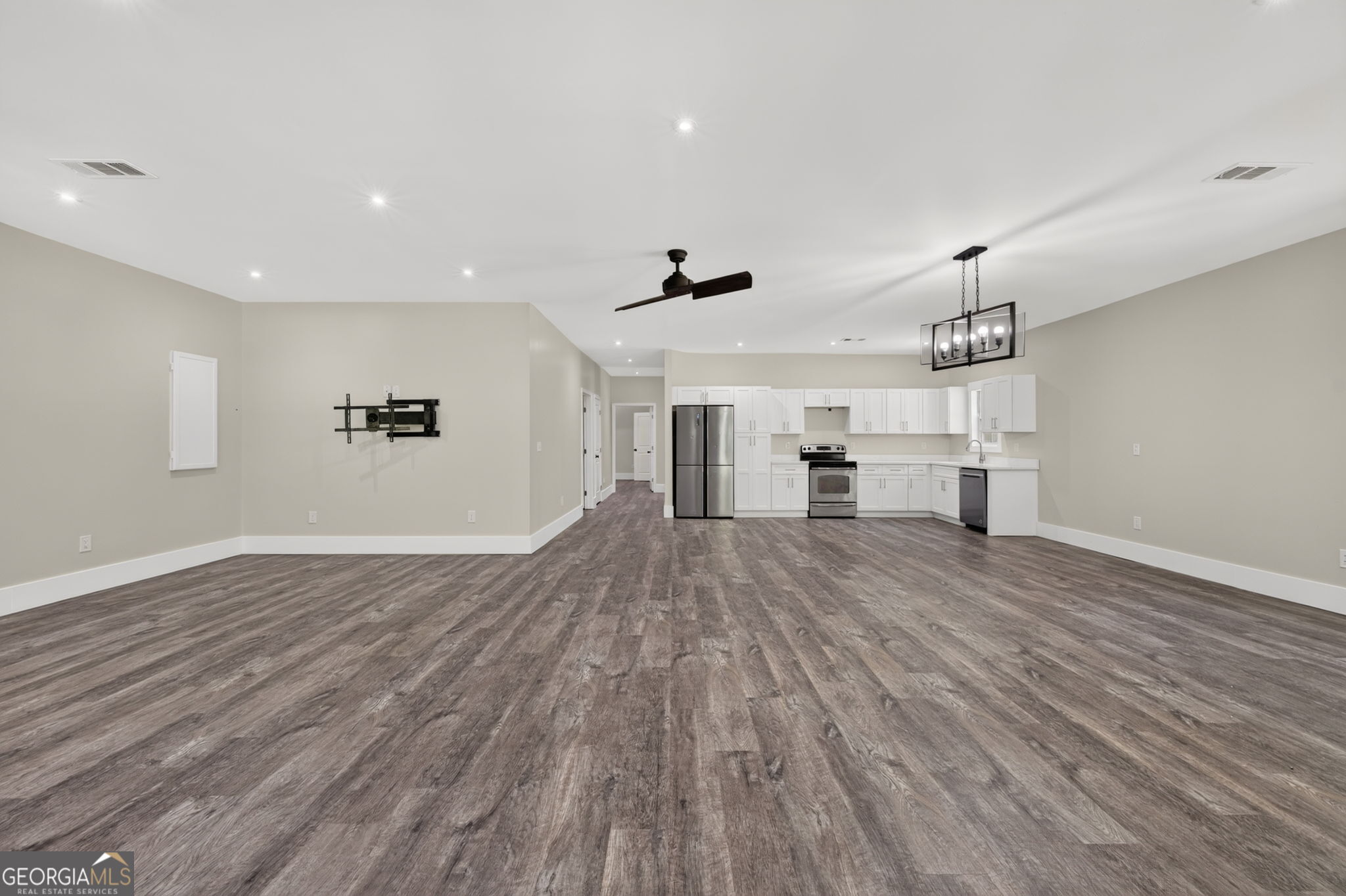 90 Edwin Smith Road Property Photo 7
