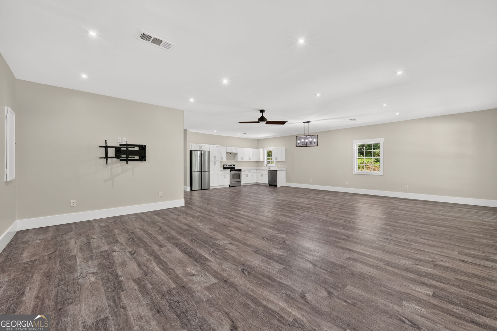 90 Edwin Smith Road Property Photo 13