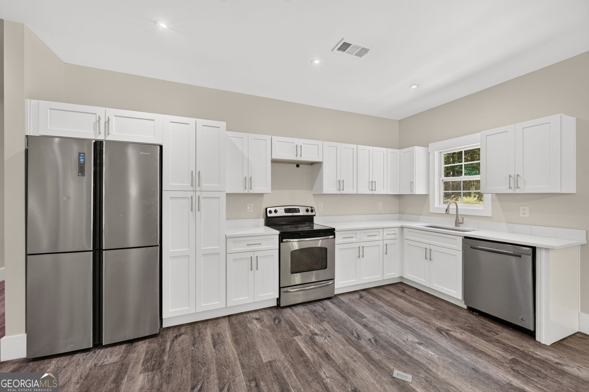 90 Edwin Smith Road Property Photo 15