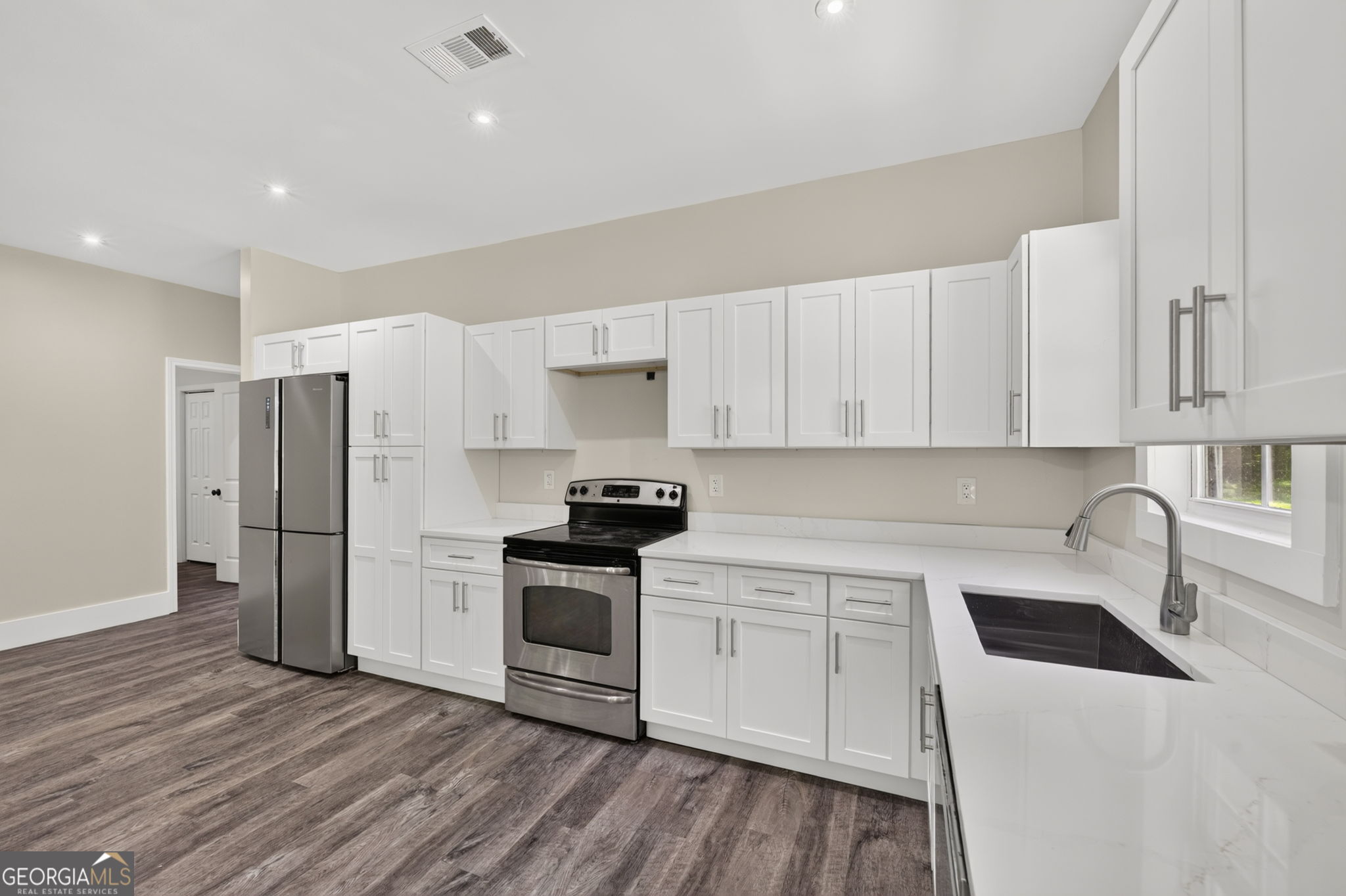 90 Edwin Smith Road Property Photo 17