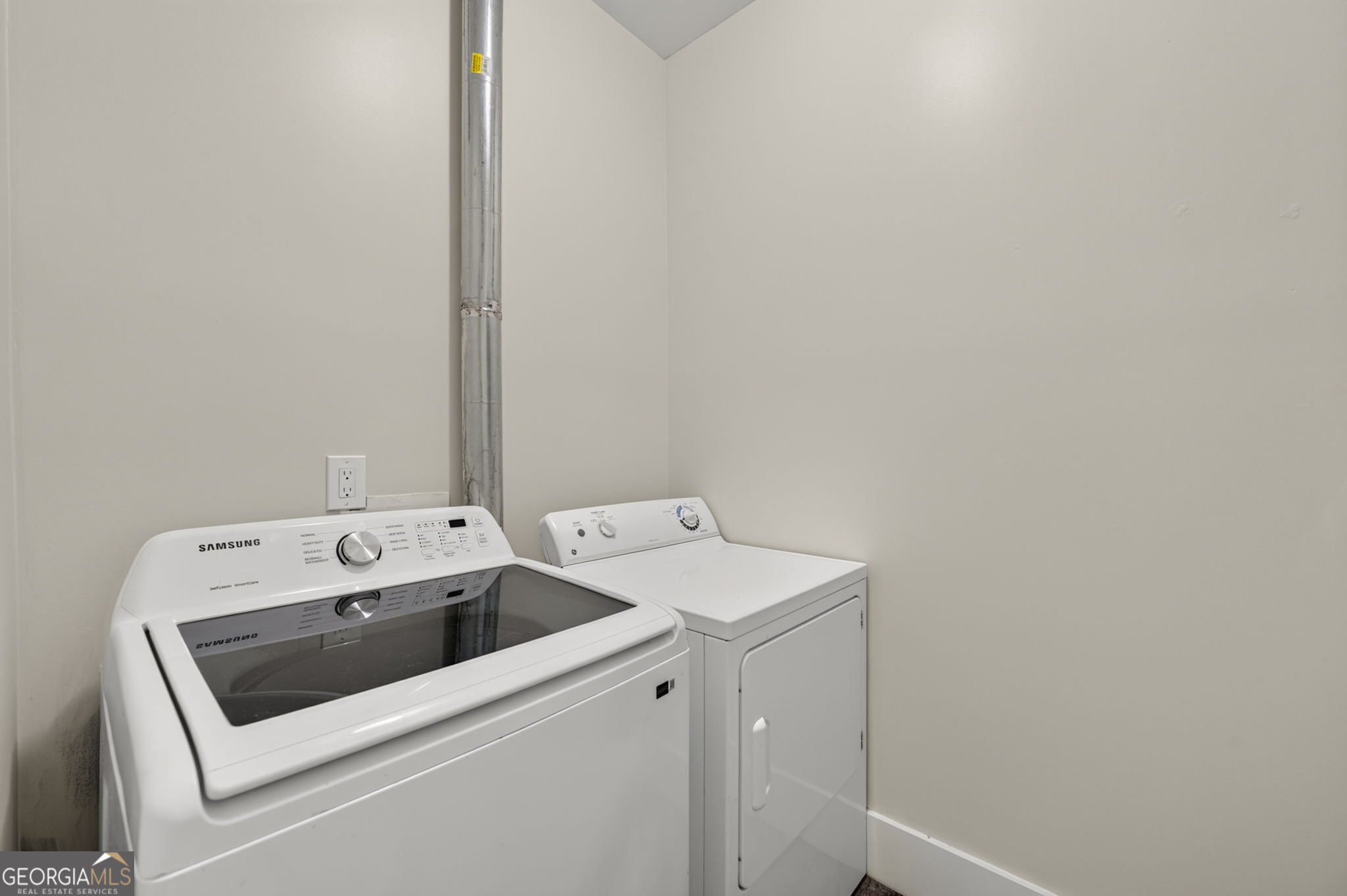 90 Edwin Smith Road Property Photo 33