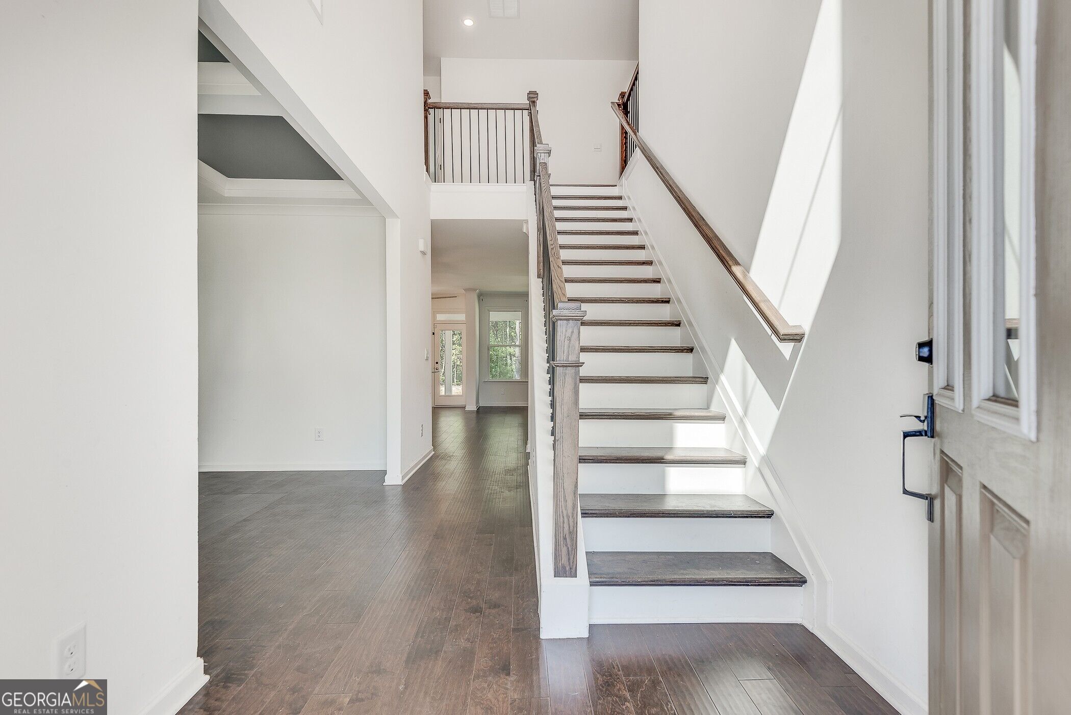 1440 Trident Maple Property Photo 3