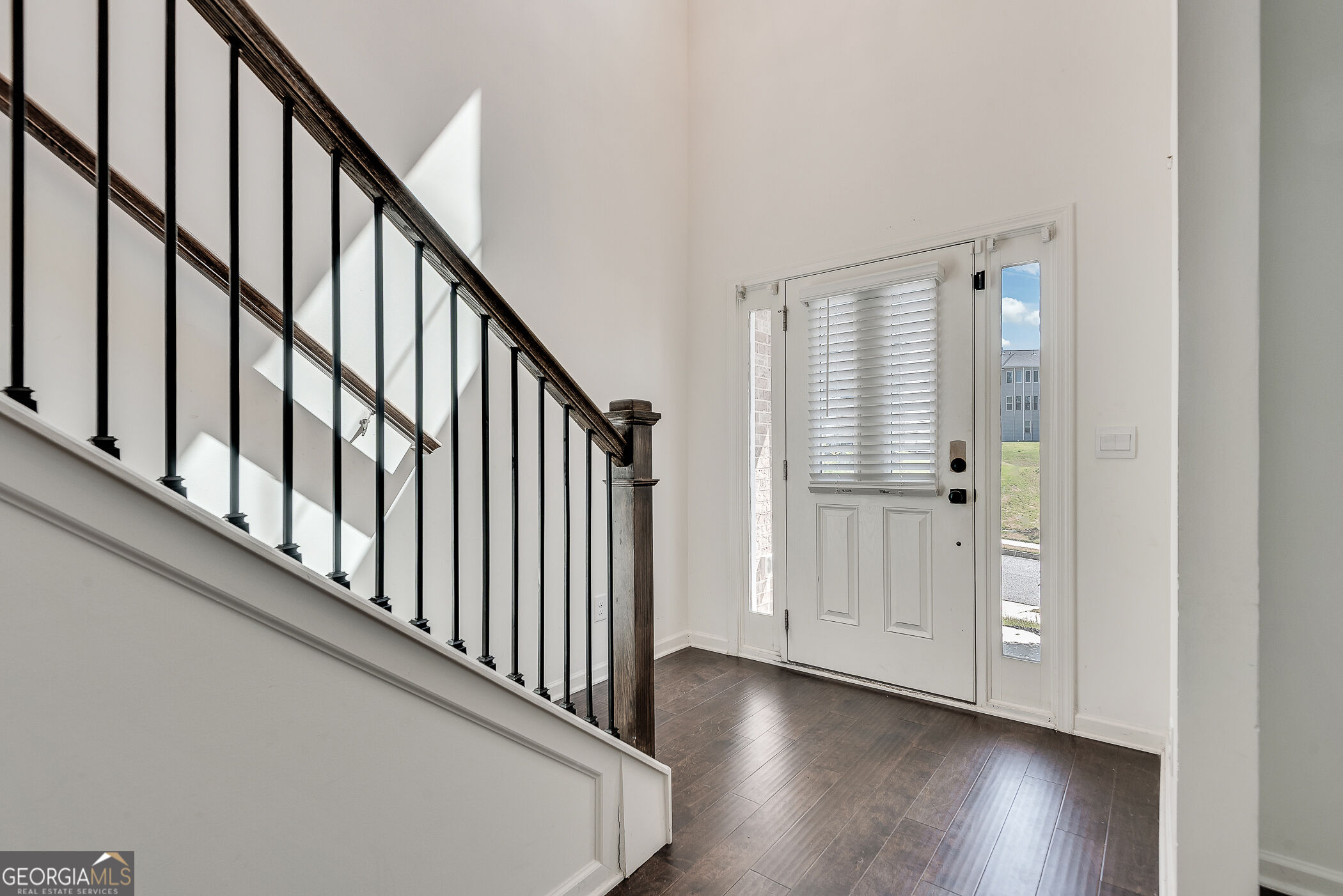 1440 Trident Maple Property Photo 4
