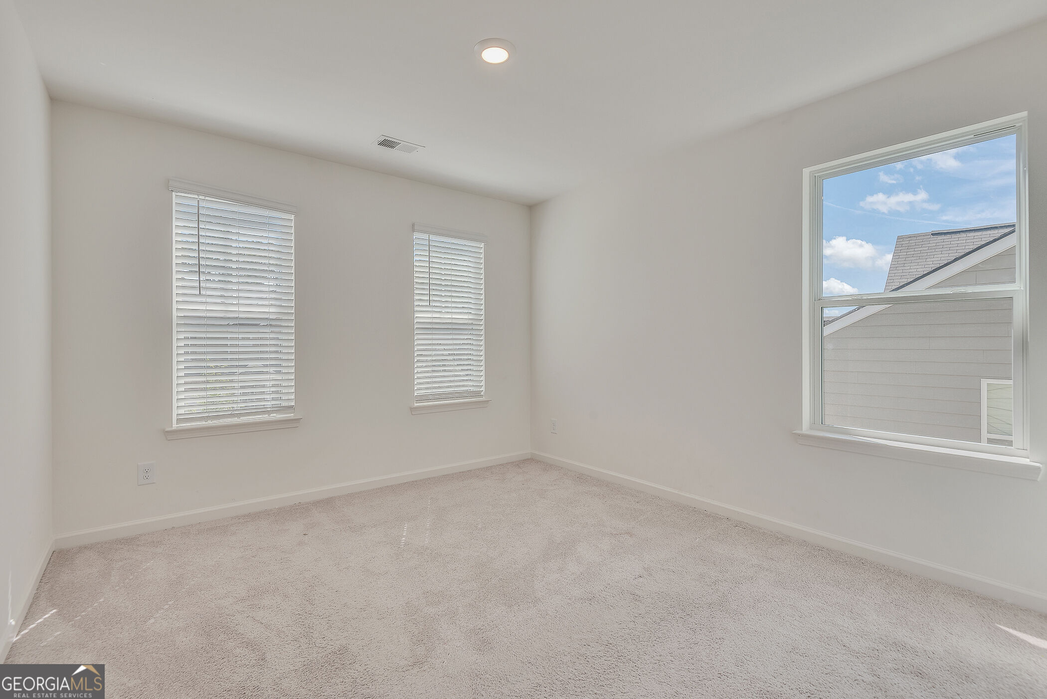 1440 Trident Maple Property Photo 28