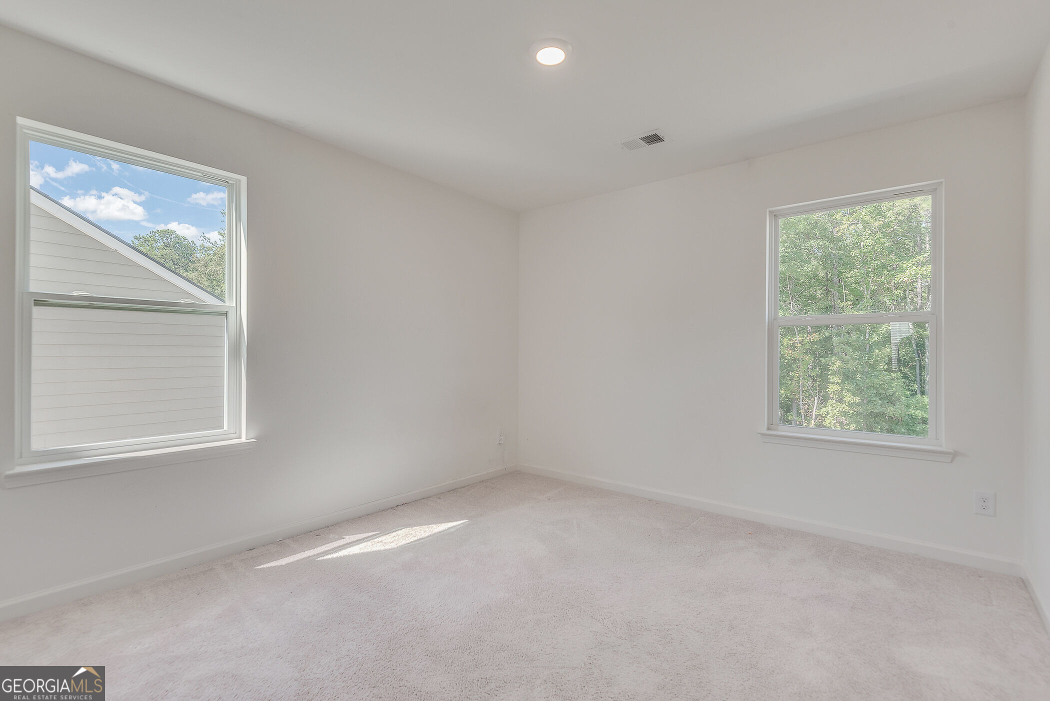 1440 Trident Maple Property Photo 31