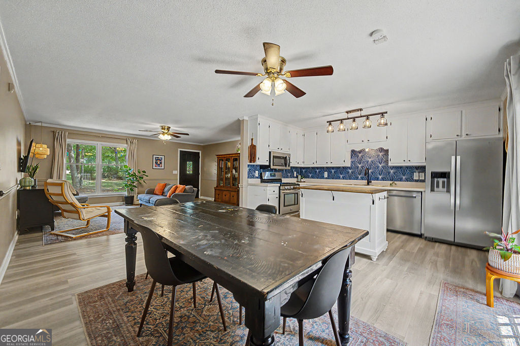 280 Manley Road Property Photo 6