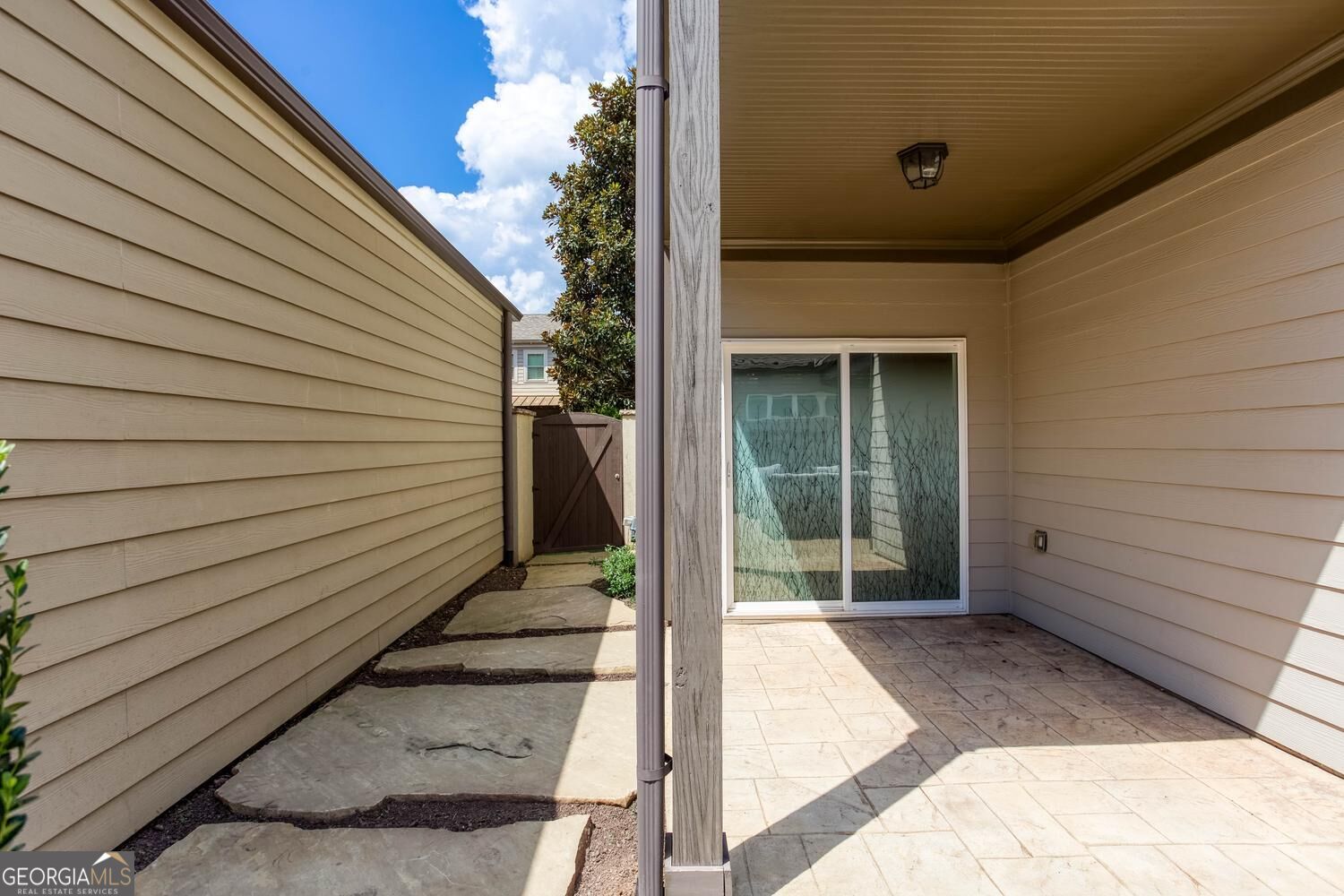 100 Batten Board Way Property Photo 10