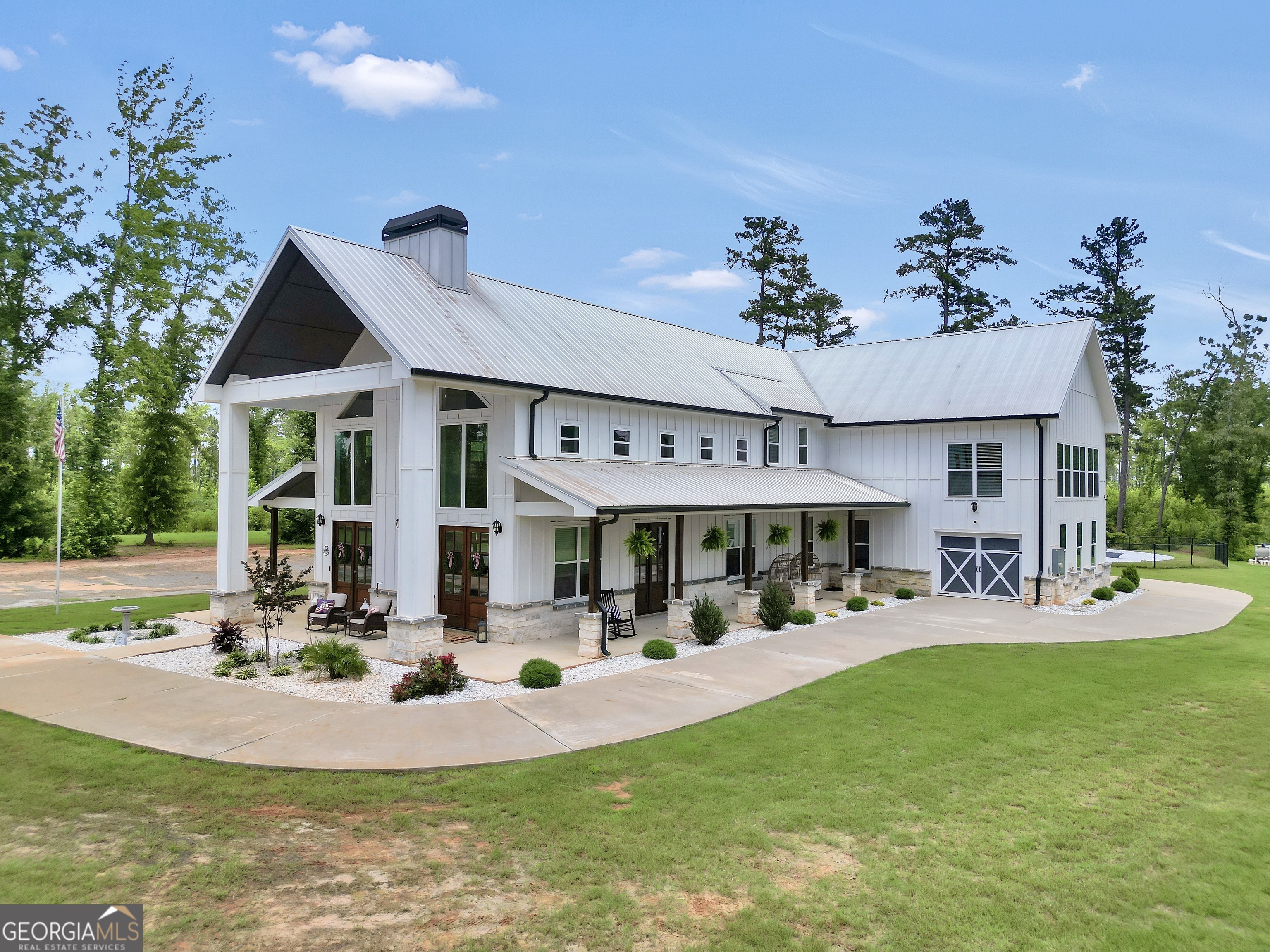 1384 Hopewell Road Property Photo 1