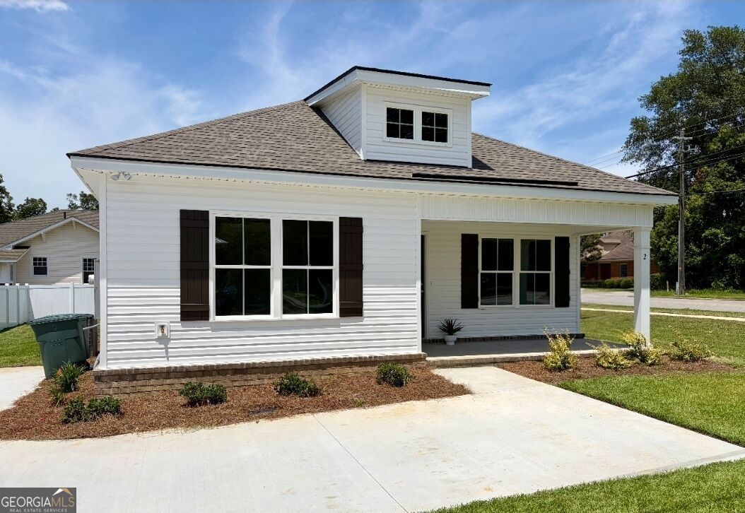 2 N Roundtree Street Property Photo 19