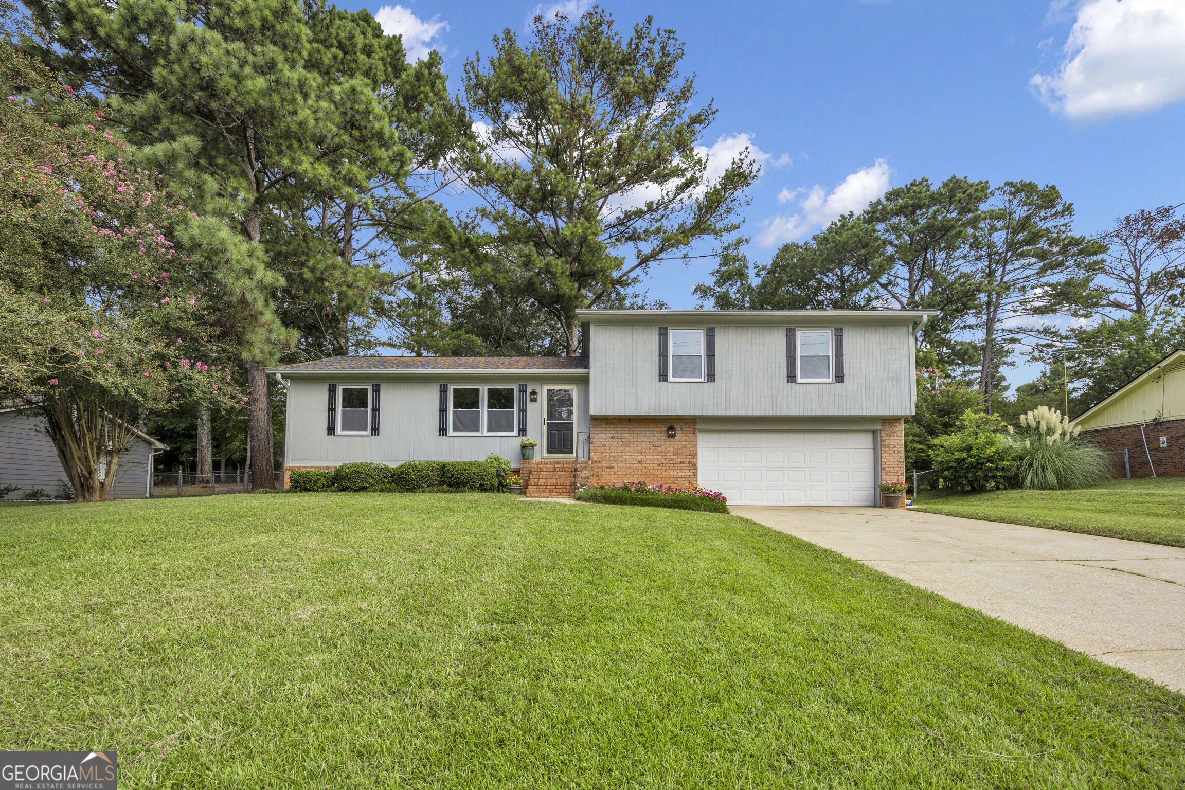 3417 Creekwood Drive Se Property Photo 1