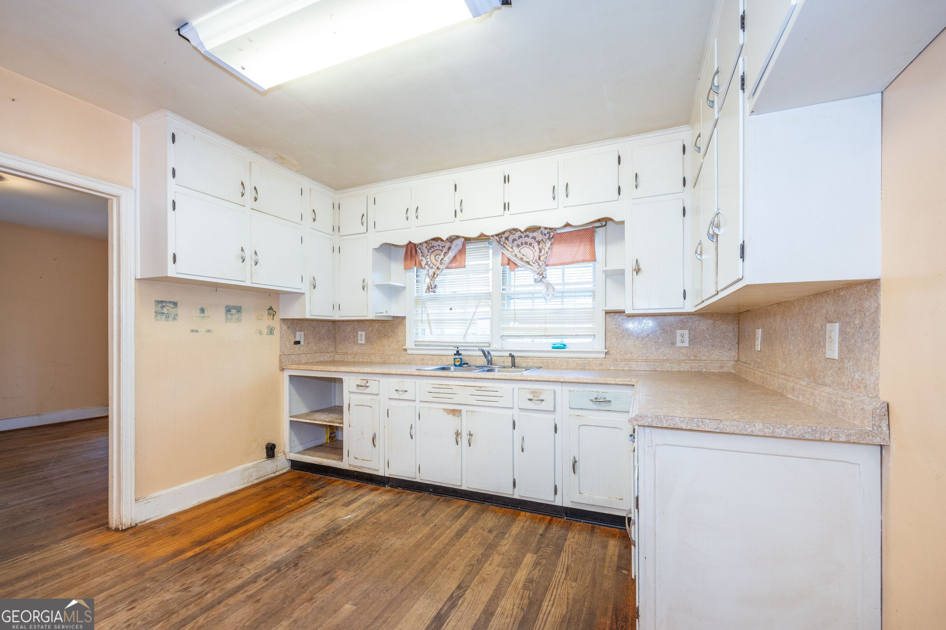 303 Georgianna Street Property Photo 13