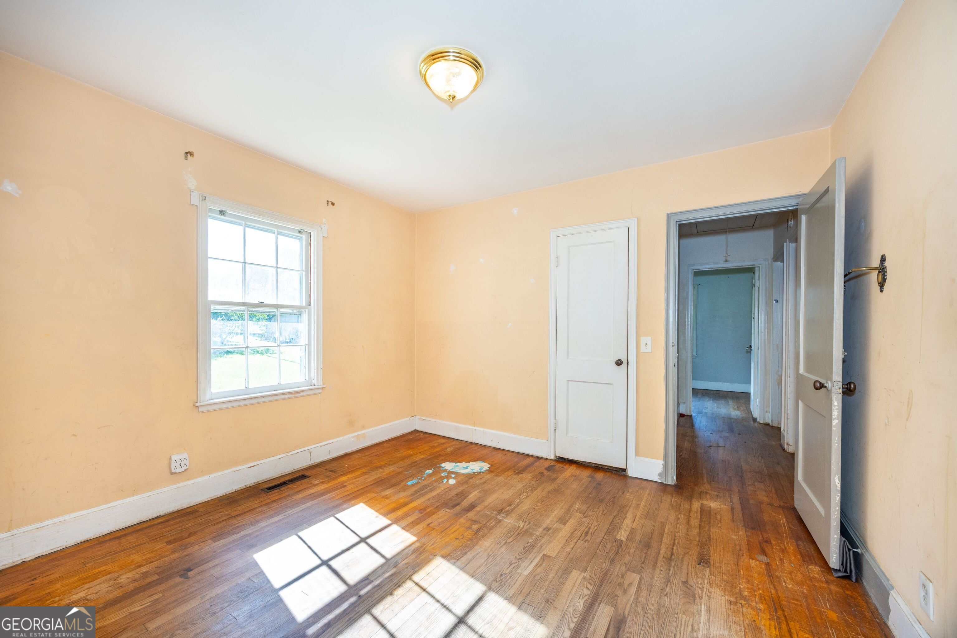 303 Georgianna Street Property Photo 14