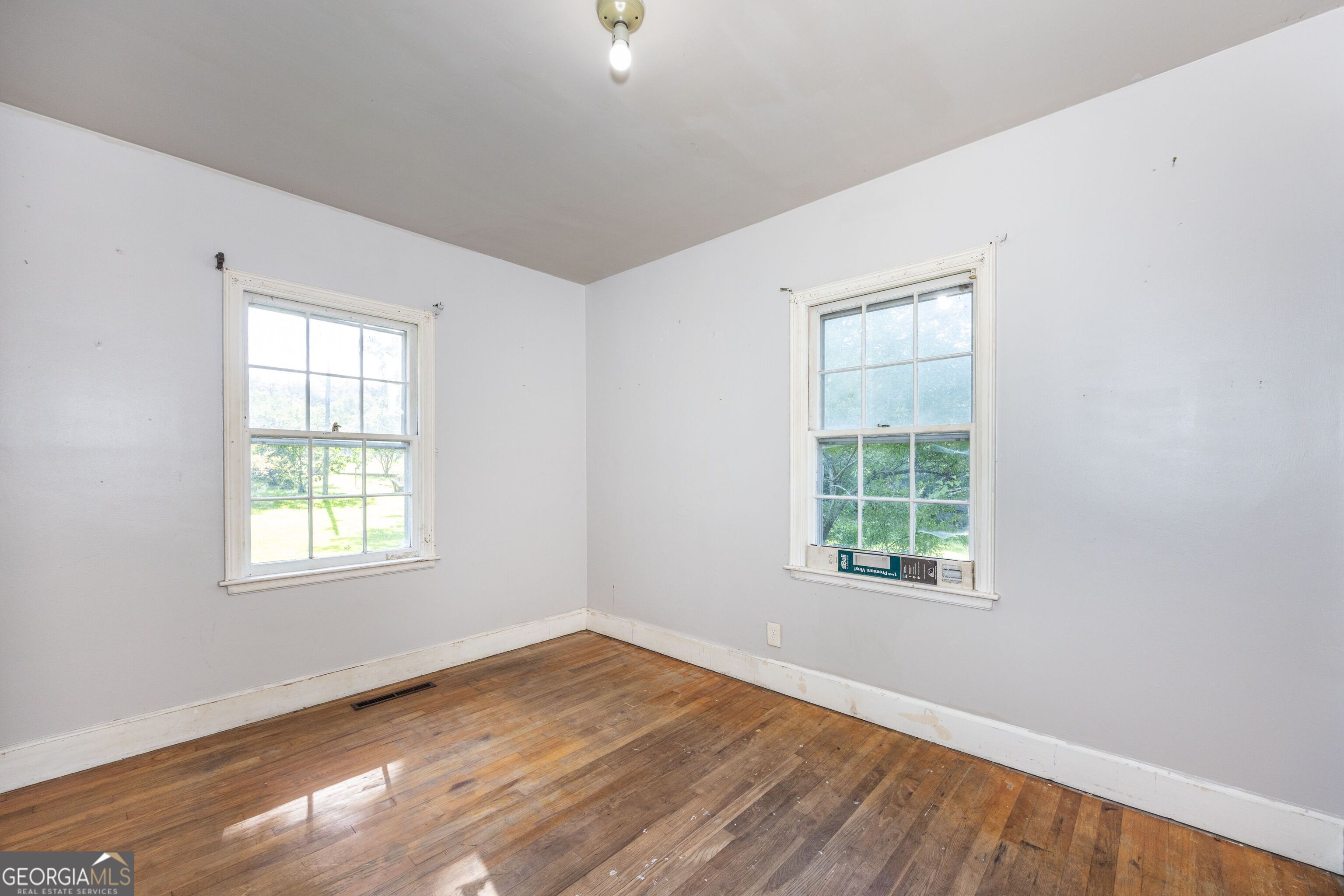 303 Georgianna Street Property Photo 20