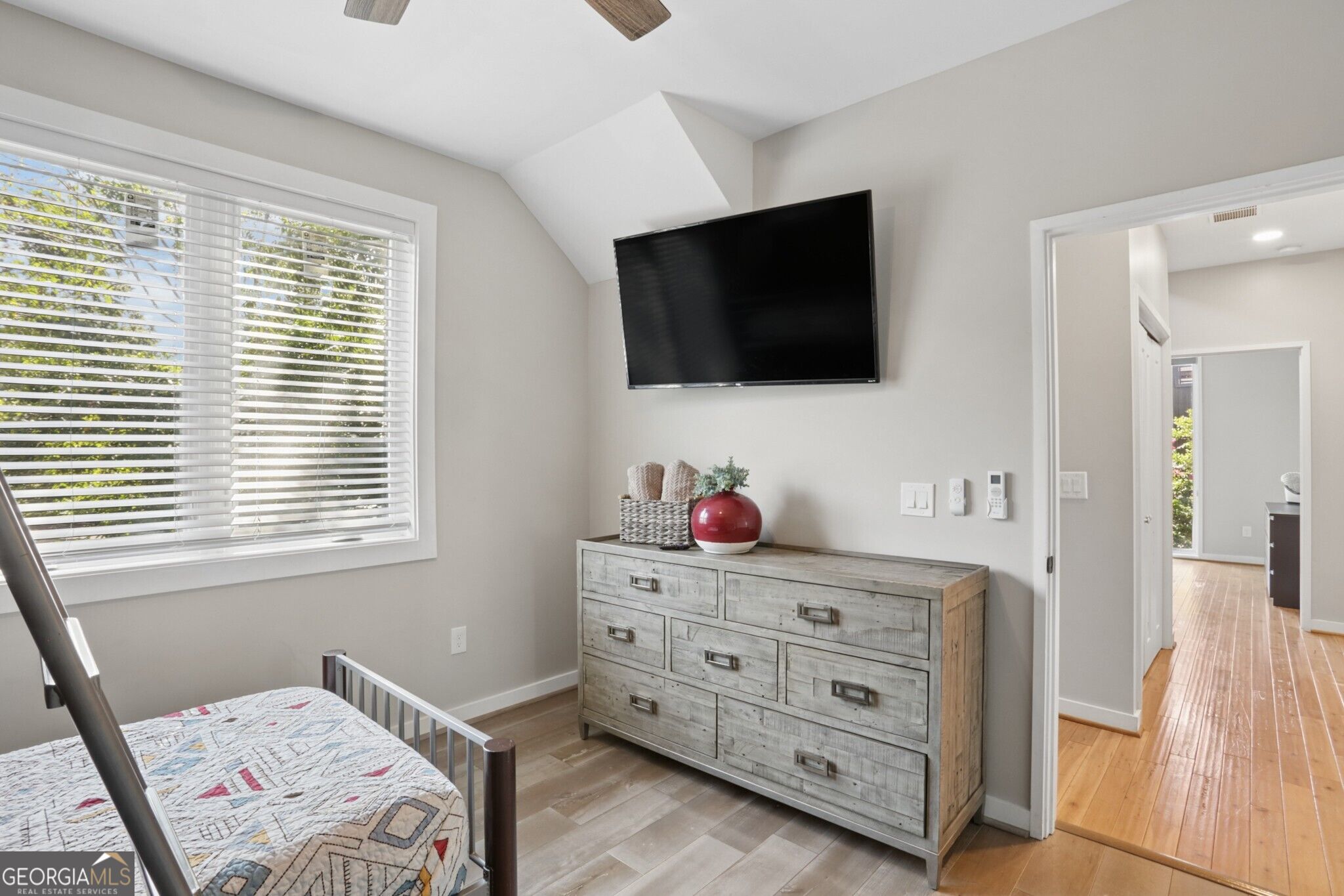 493 Winton Terrace Ne # B Property Photo 36