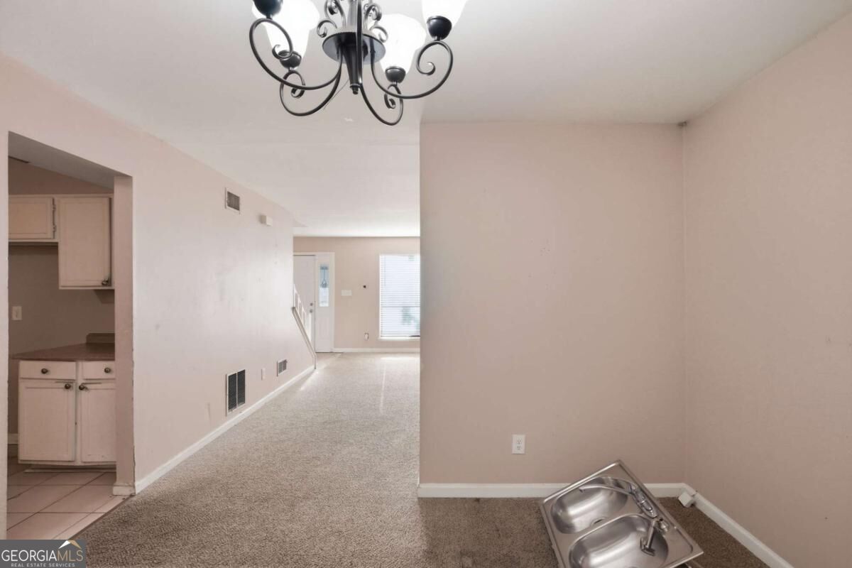 1001 Chapman Lane Property Photo 10