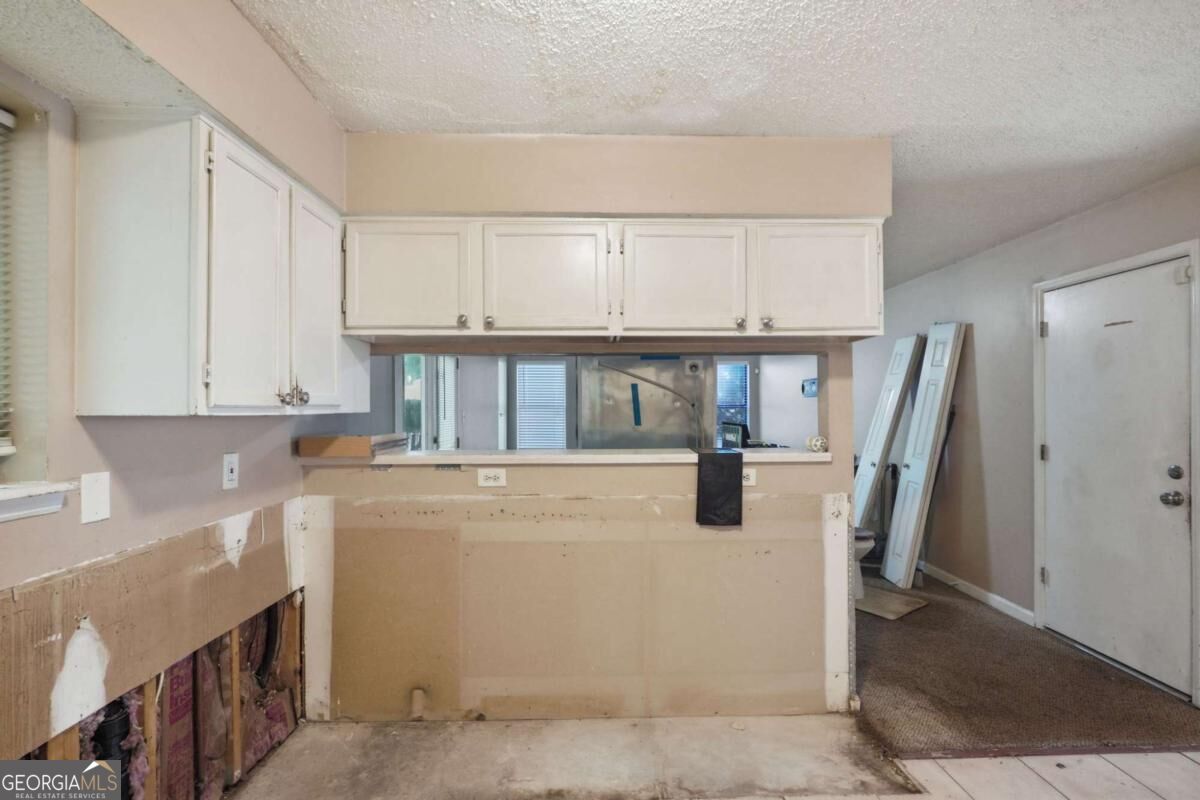 1001 Chapman Lane Property Photo 12