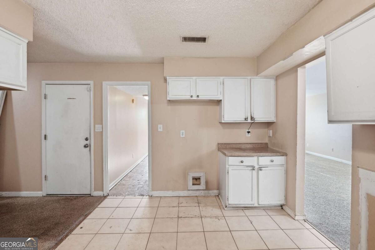 1001 Chapman Lane Property Photo 15
