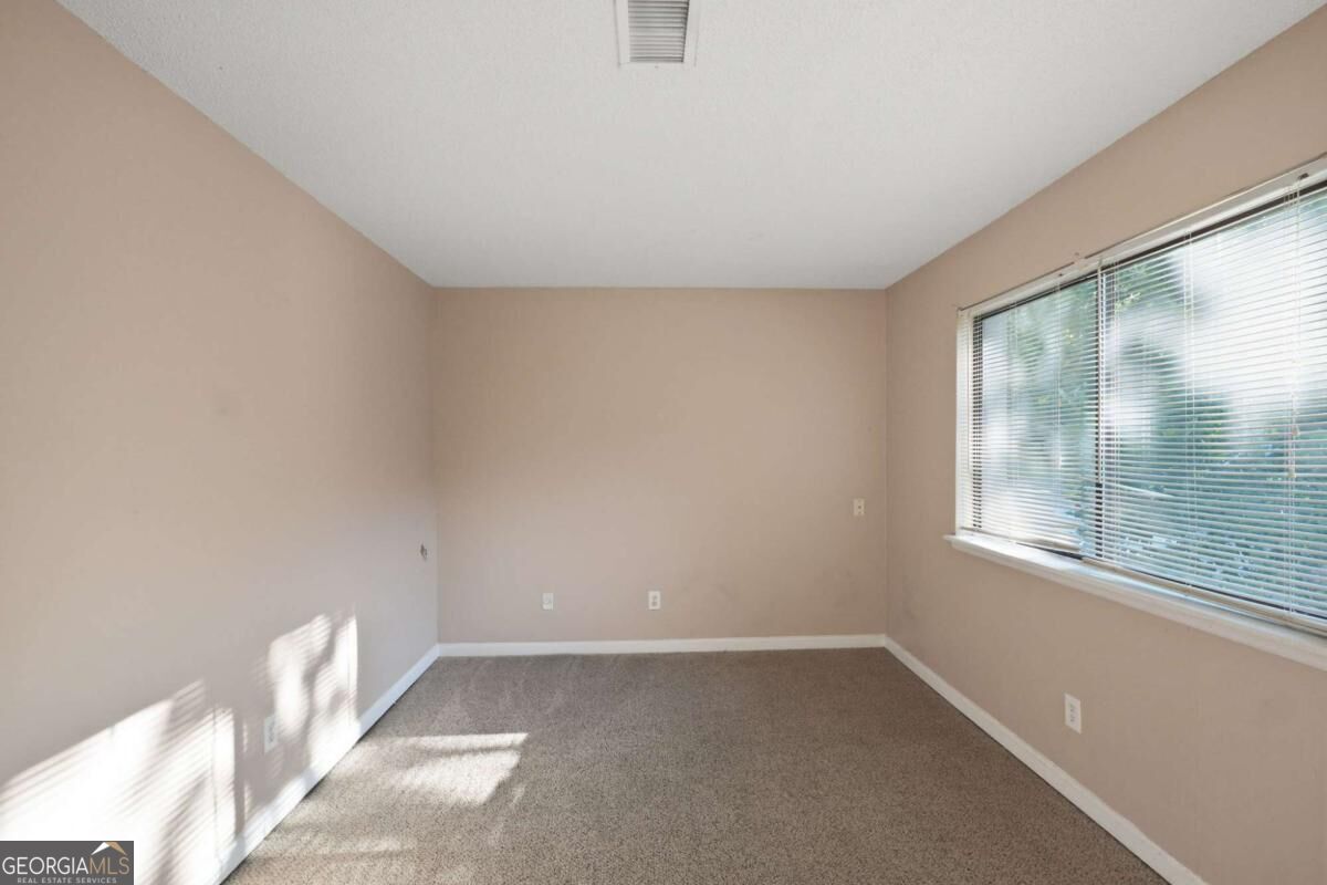 1001 Chapman Lane Property Photo 24