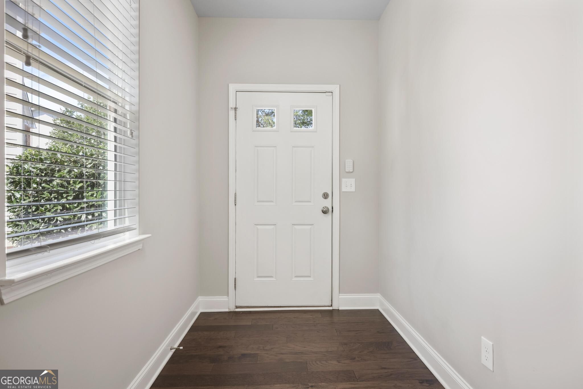 4114 Elsdon Drive Property Photo 3