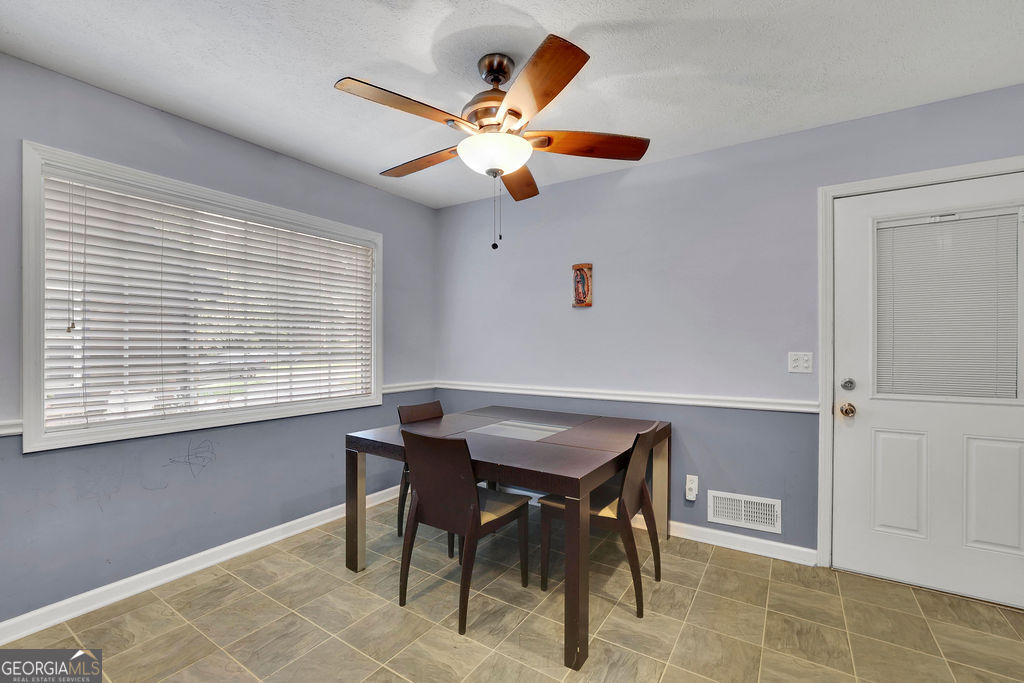 1677 Heritage Drive Property Photo 3