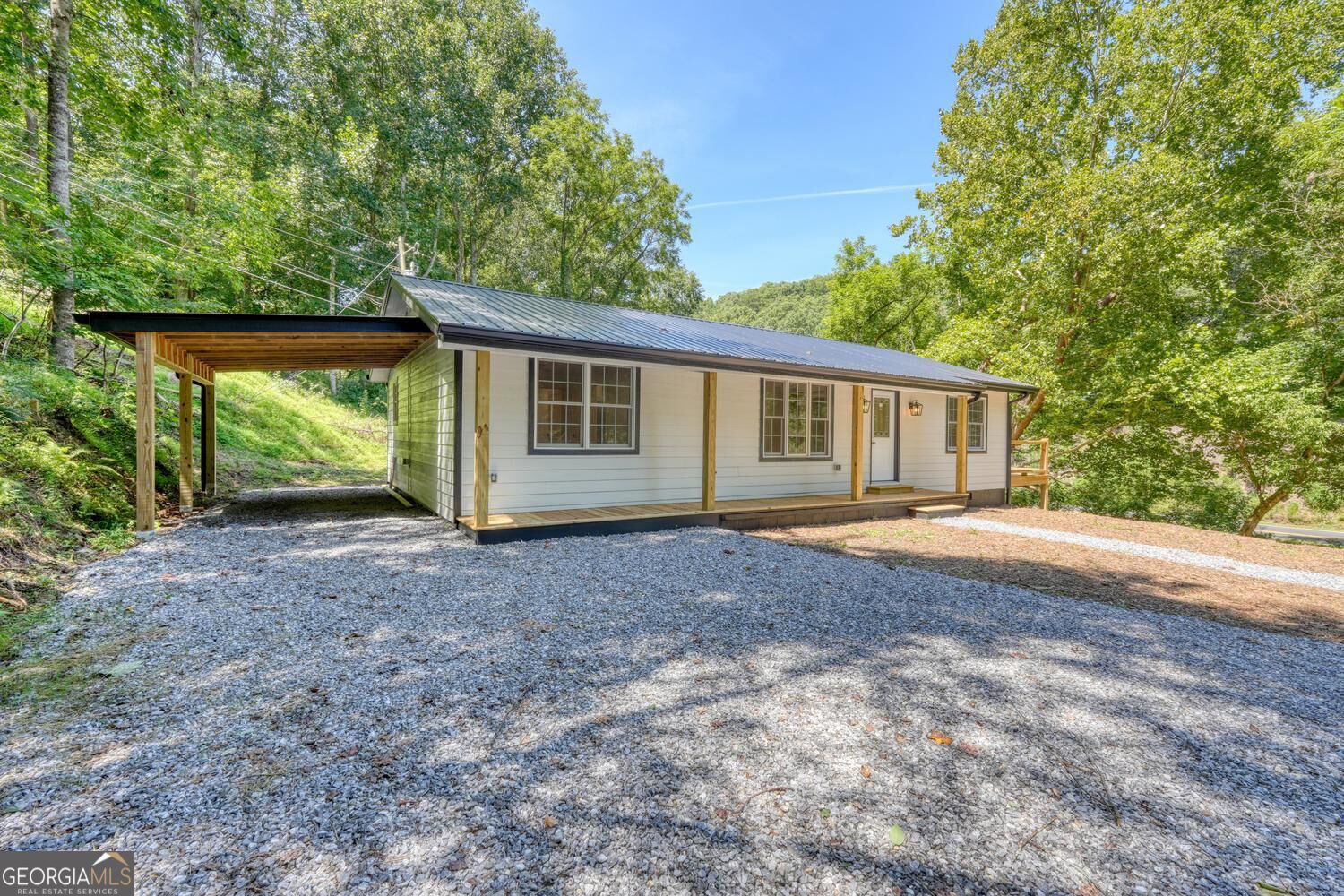 6564 Crooked Creek Road Property Photo 1
