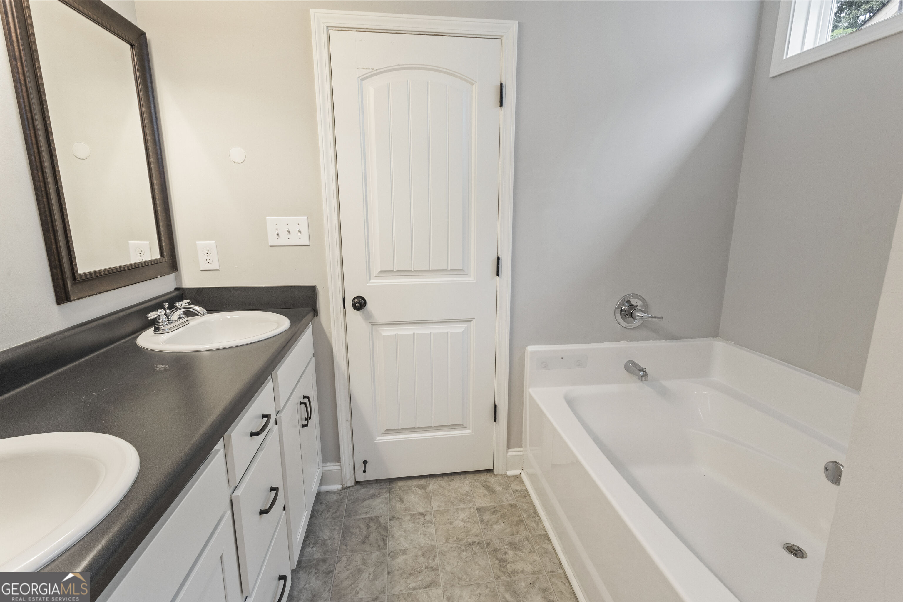 220 Allentown Lane Property Photo 12