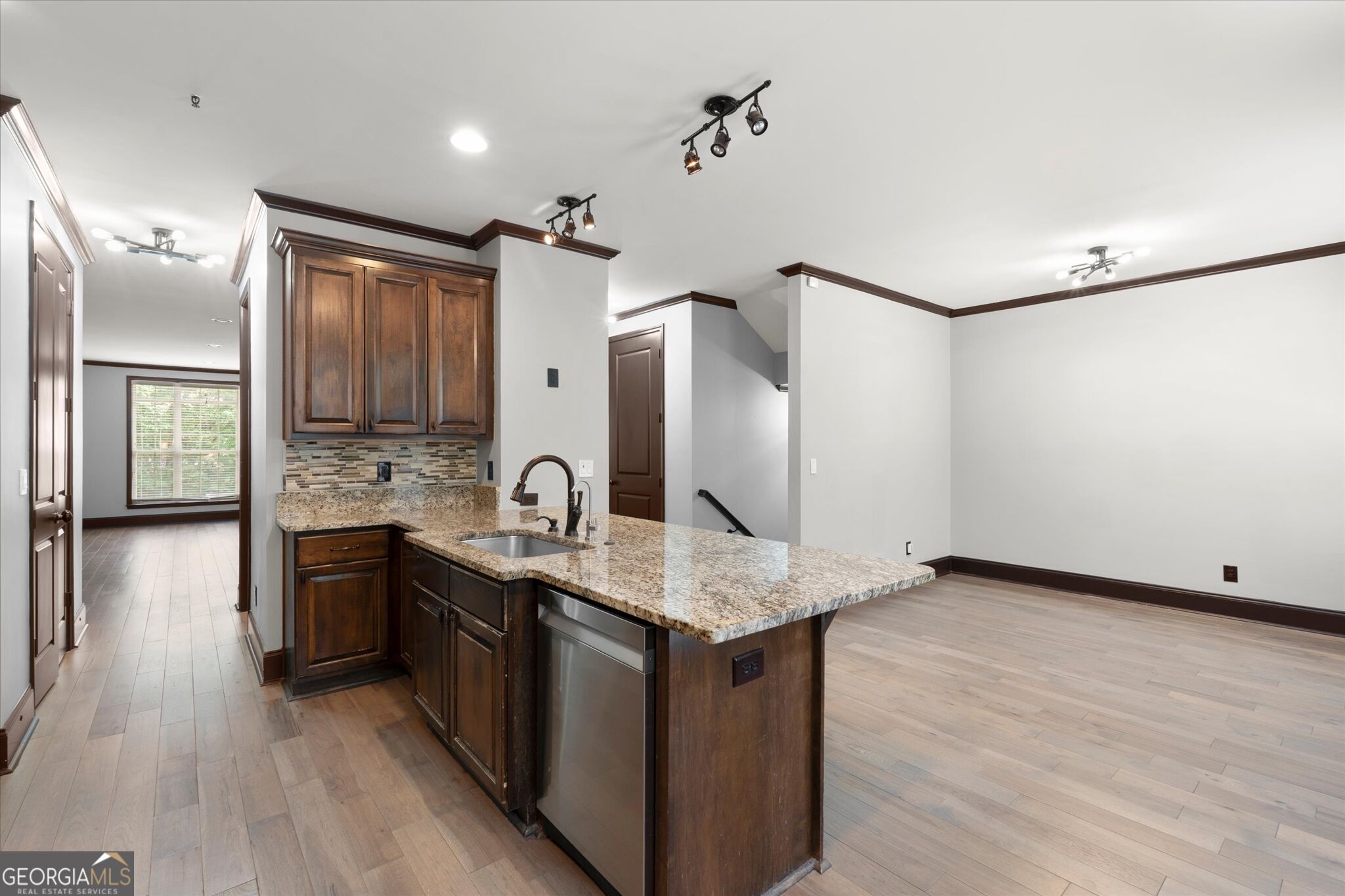5583 Julian Place Property Photo 11
