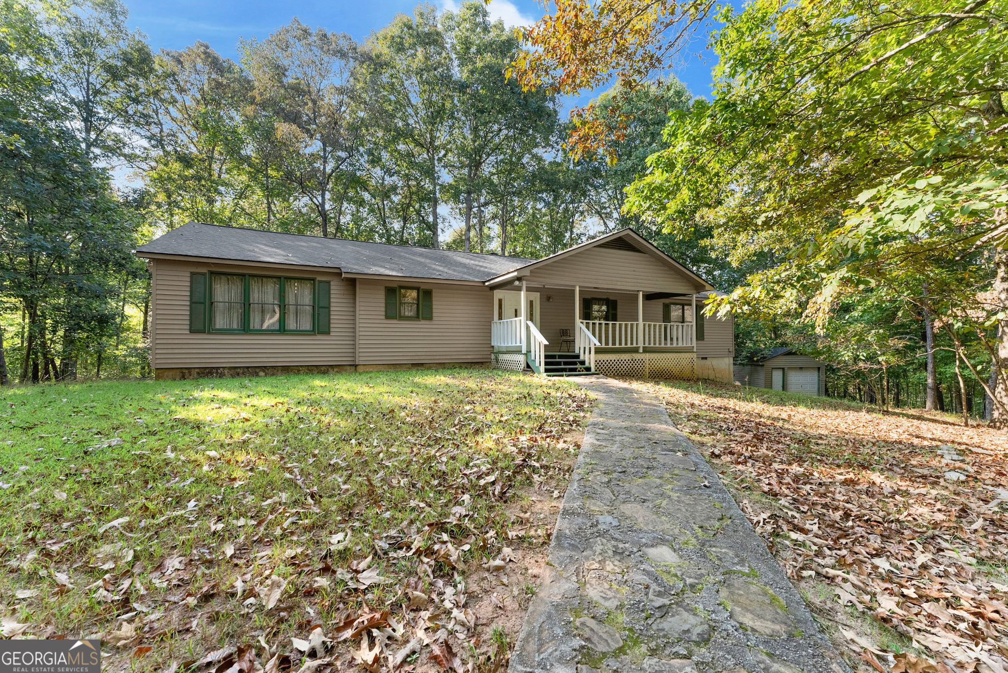 350 Old River Road Property Photo 1
