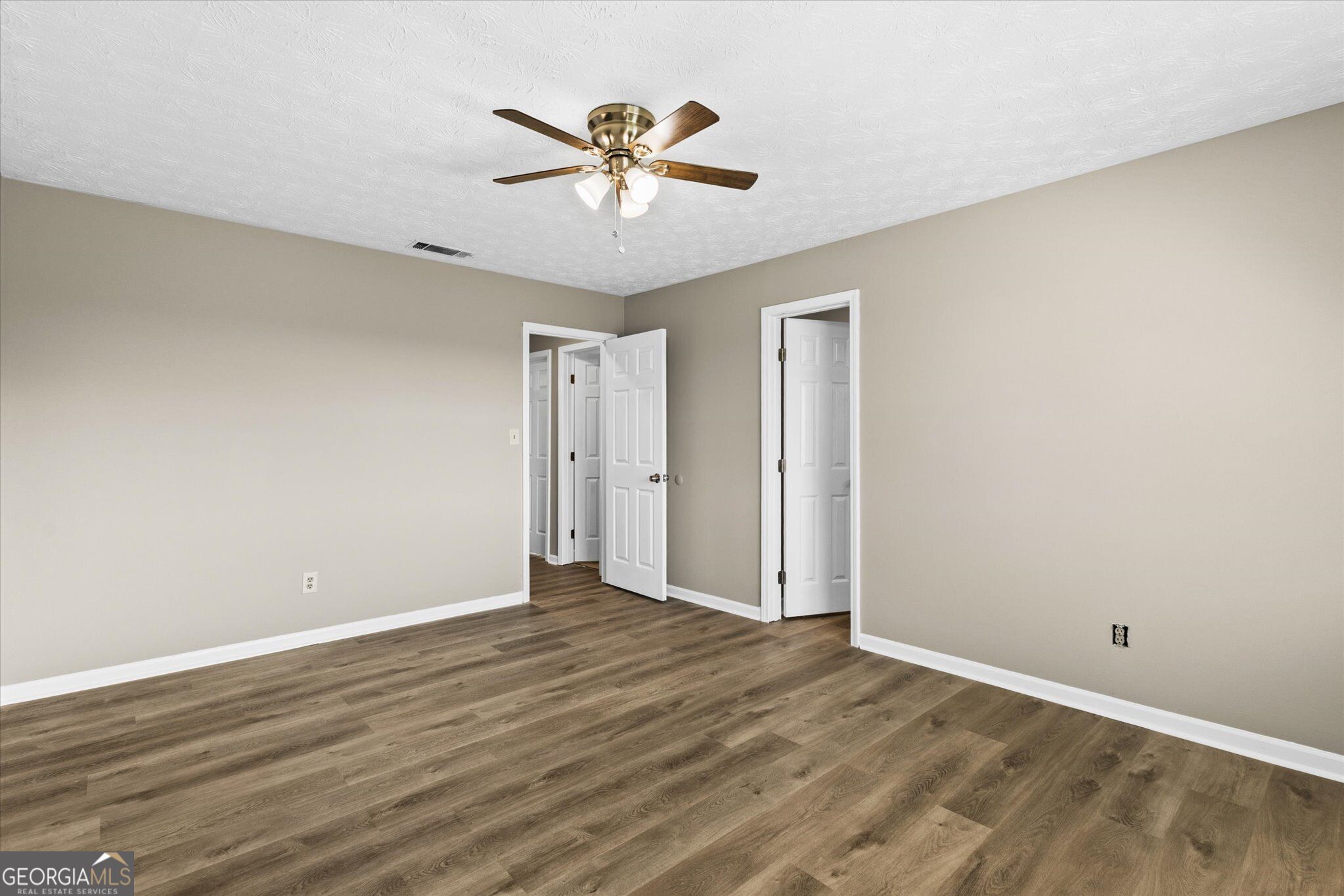 3679 Ashbill Court Property Photo 15