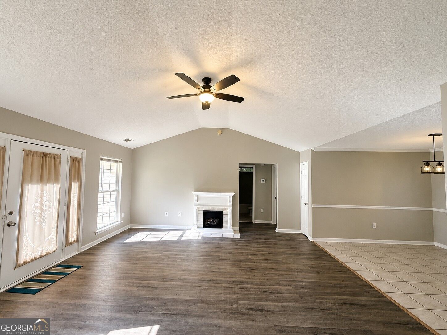 303 Moore Avenue Property Photo 3
