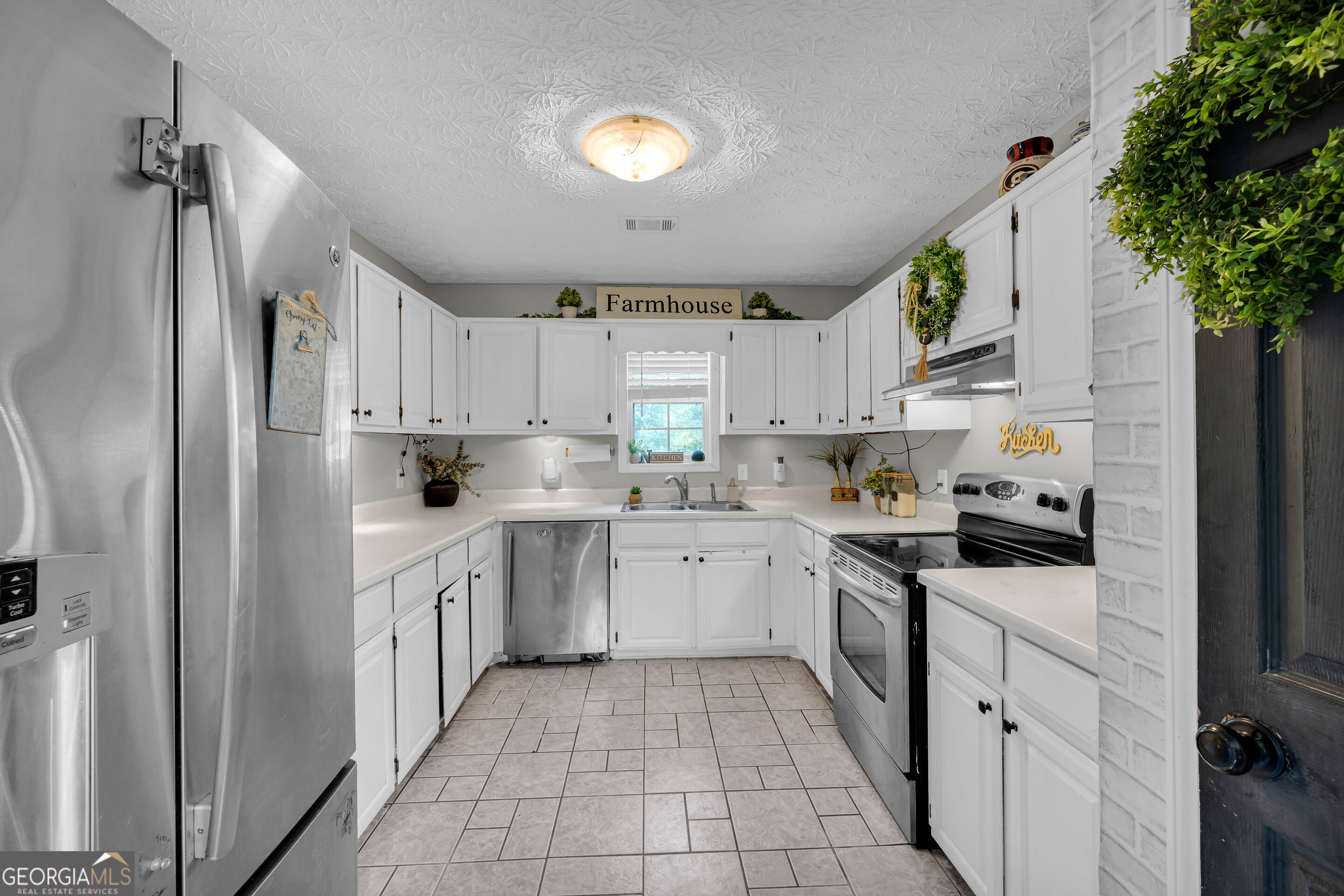 1210 Cabots Drive Property Photo 10